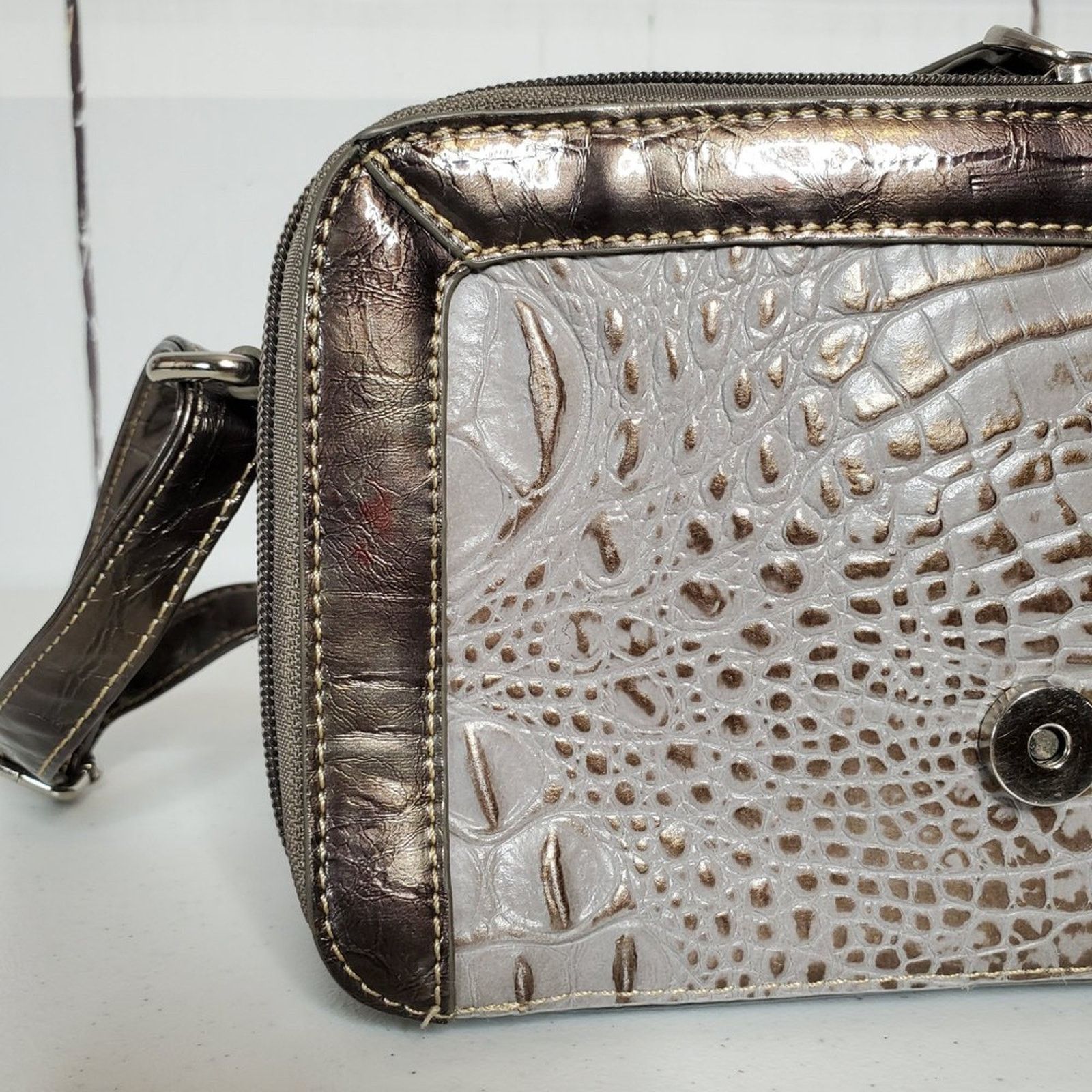 Designer Marc Chantal Embossed Patent Leather Organizer Crossbody Bag Size ONE SIZE - 9 Thumbnail