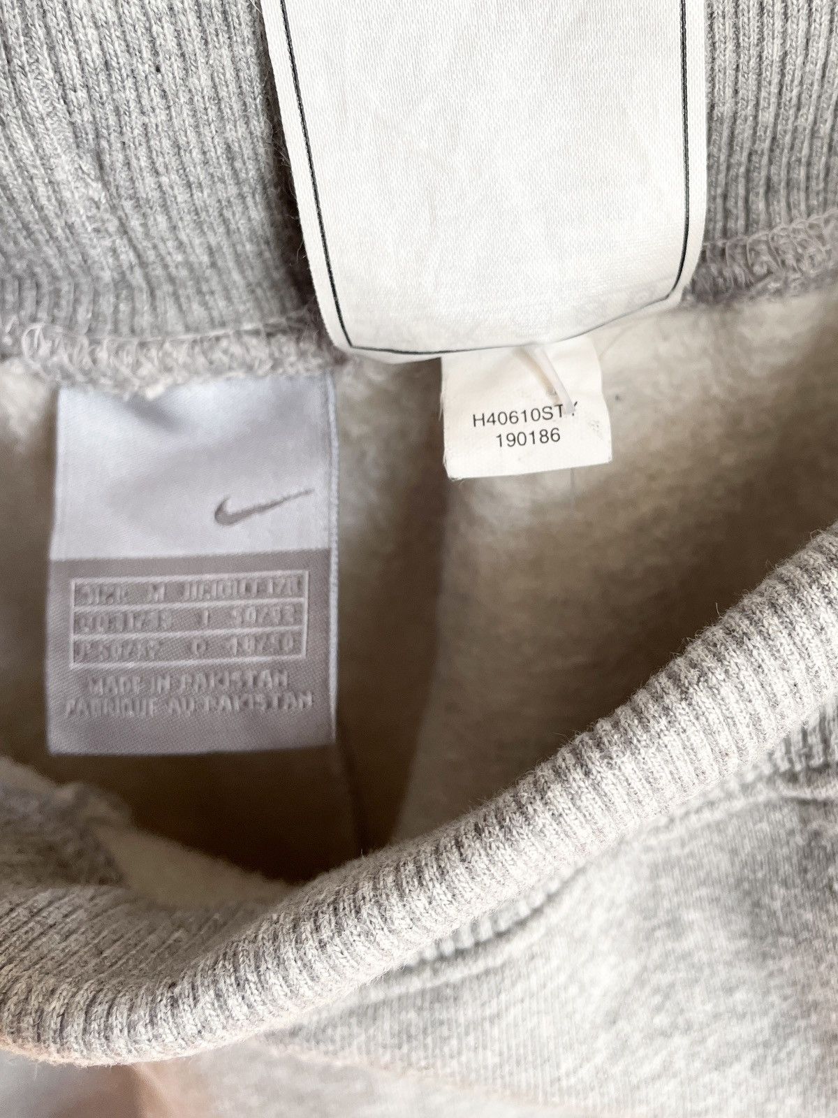 Nike VINTAGE 🦈 Nike 00s grey Y2K Sweatpants sport pants Size US 32 / EU 48 - 8 Thumbnail