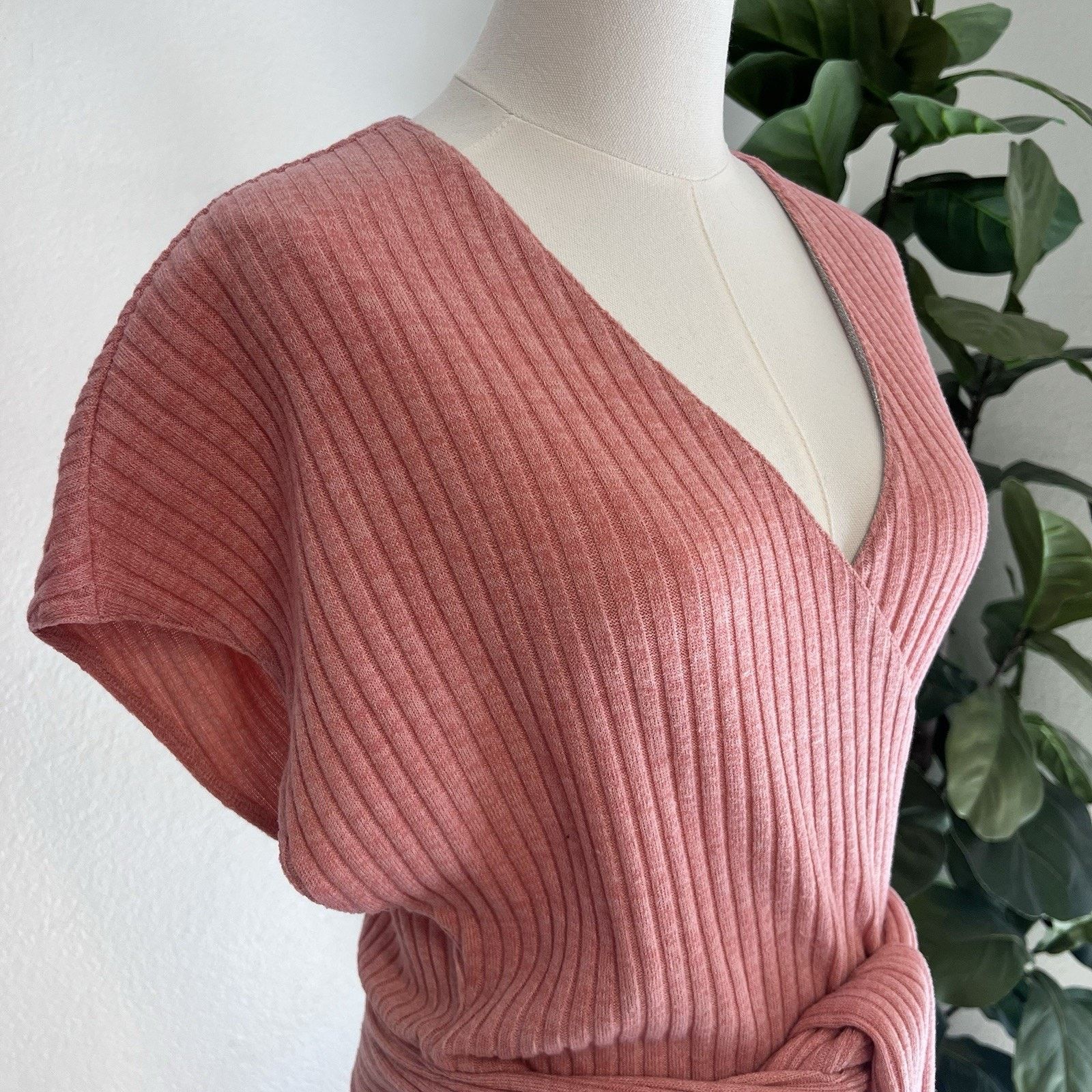 Saylor NWOT $230 SAYLOR Yelle Mini Dress (S) Pink Ribbed Belt Size S / US 4 / IT 40 - 3 Thumbnail