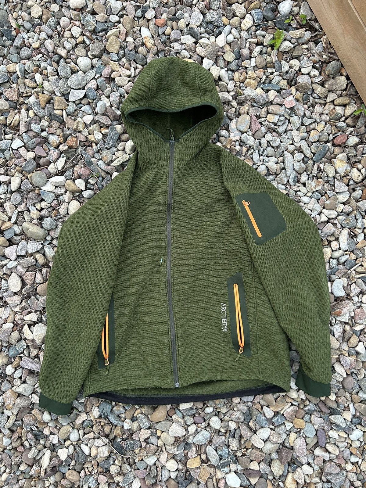 Arc'teryx × Vintage Forest Green Arc’teryx Strato Hoody Polartec Size L Size US L / EU 52-54 / 3 - 1 Thumbnail