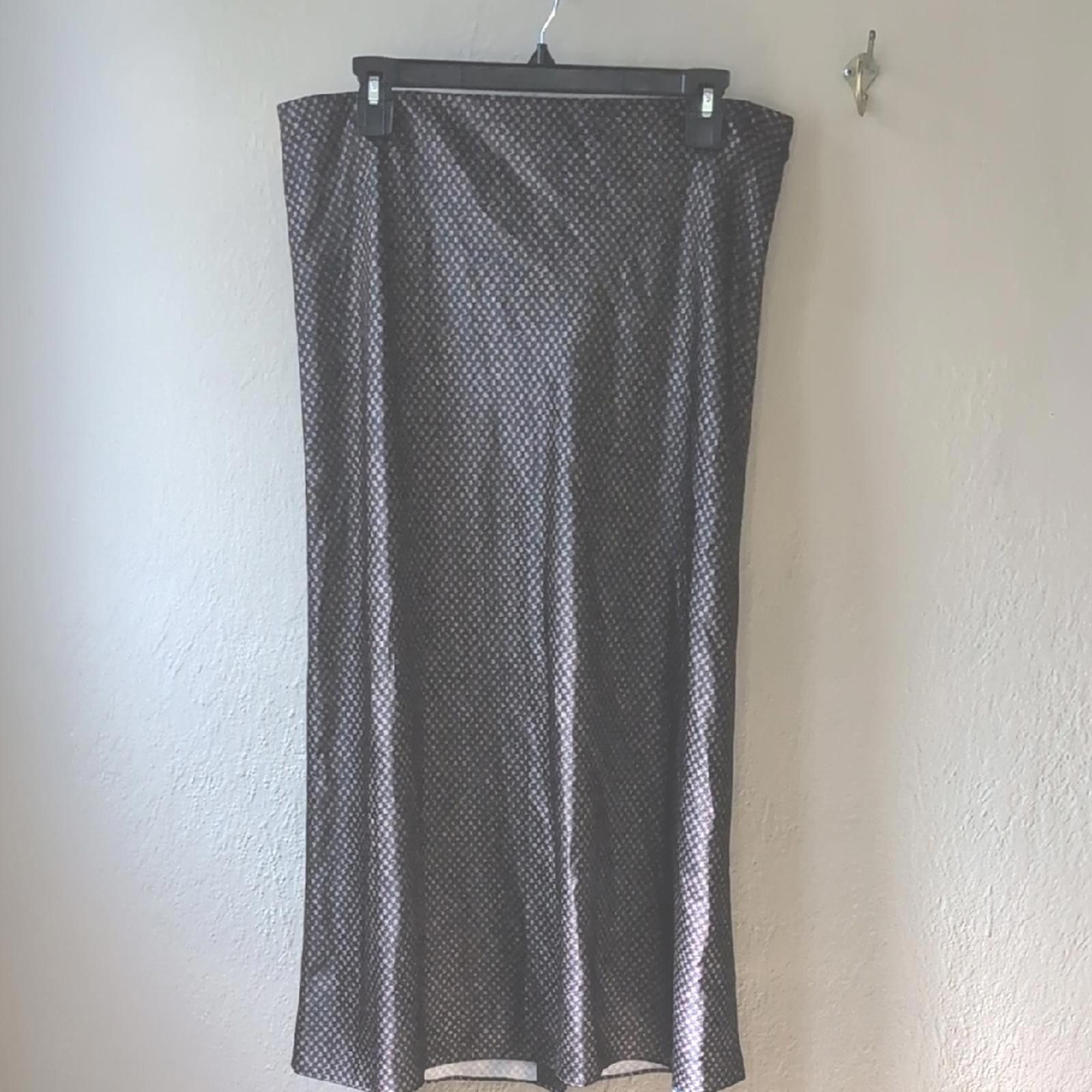 Vince Vince midi skirt Size 34" / US 12 / IT 48 - 1 Thumbnail