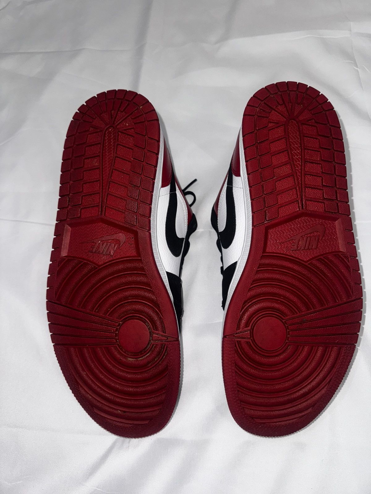 Jordan Brand 2019 jordan 1 black toe Size US 10 / EU 43 - 6 Thumbnail