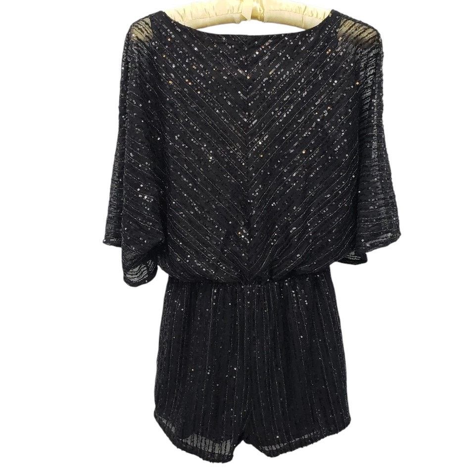 BB Dakota BB Dakota Sequin Romper Women XS V-Neck Kimono Sleeves Lined Size 26" / US 2 / IT 38 - 5 Thumbnail