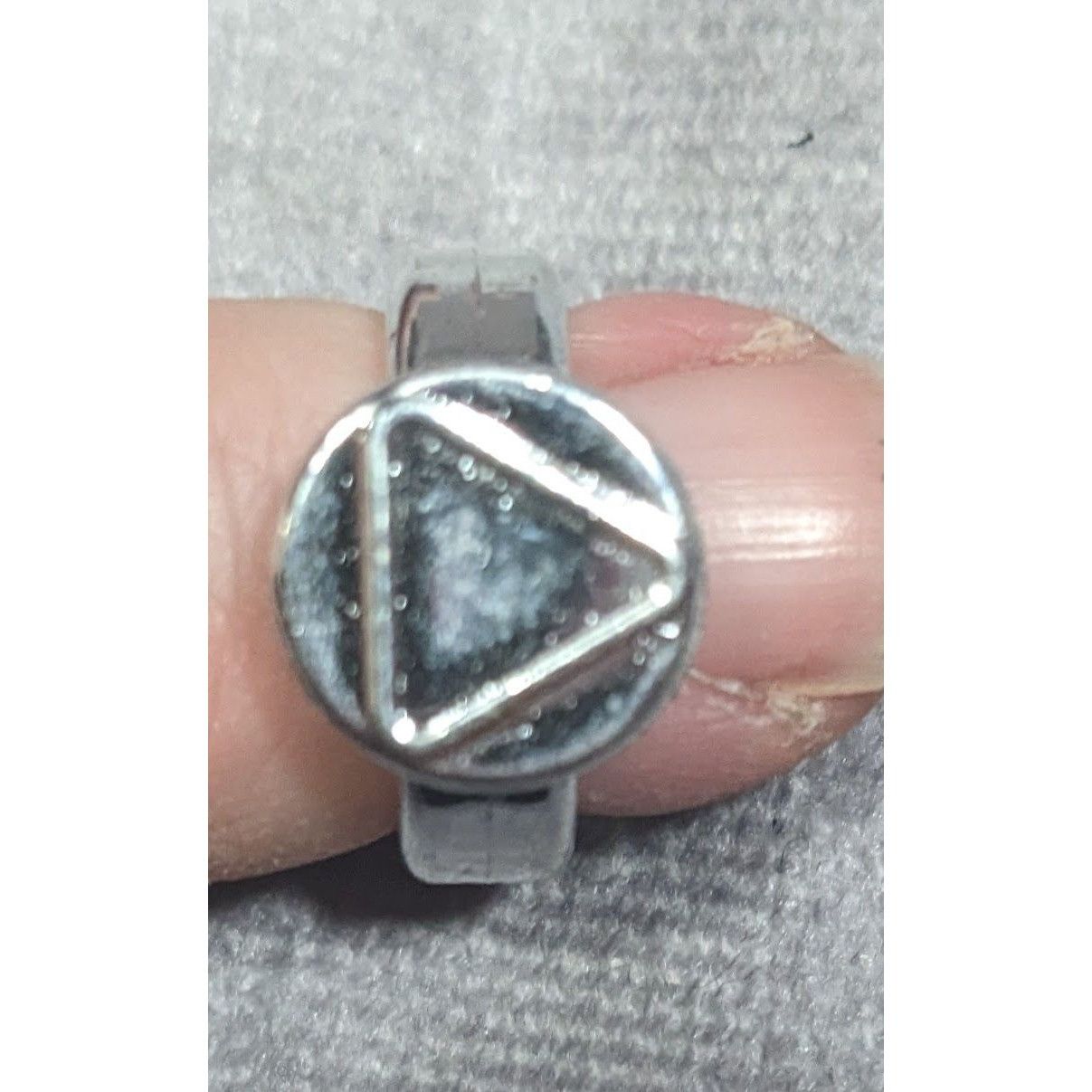 Other Casual Plastic Metallic Silver Tone Triangle Embossed Ring S Size ONE SIZE - 9 Thumbnail