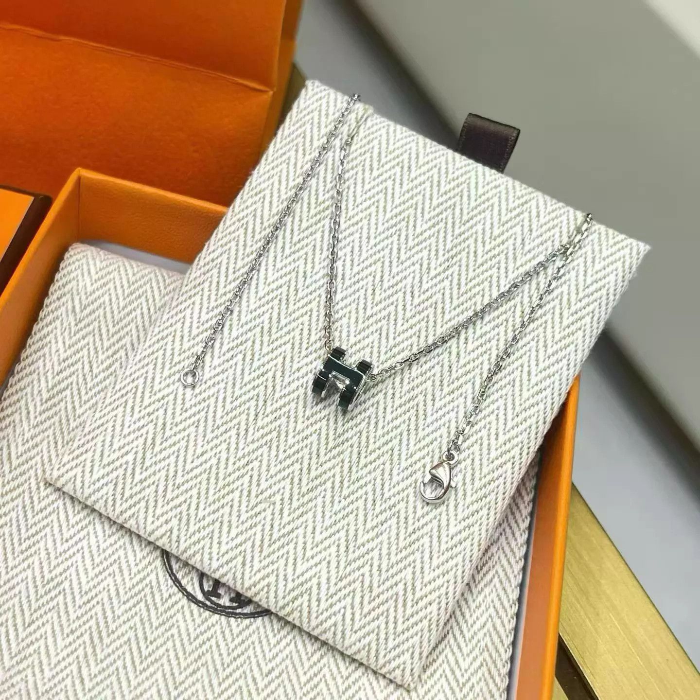 Hermes Hermes Pop mini H Necklace Black Silver Chain New Hot Size ONE SIZE - 1 Thumbnail