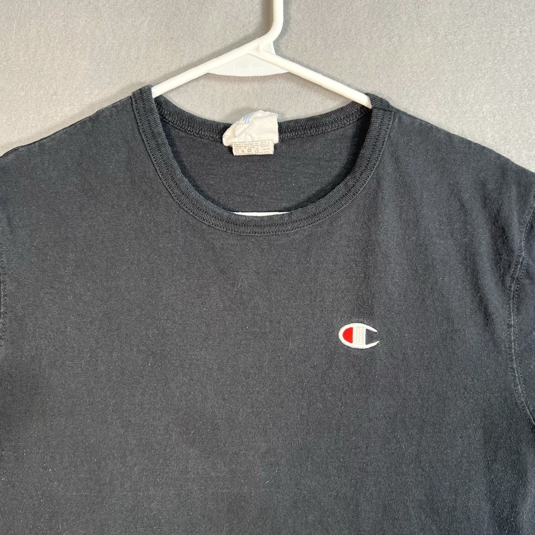 Champion VINTAGE Champion Classic Embroidered Logo T-Shirt Adult Medium Black Mens Size US M / EU 48-50 / 2 - 4 Thumbnail