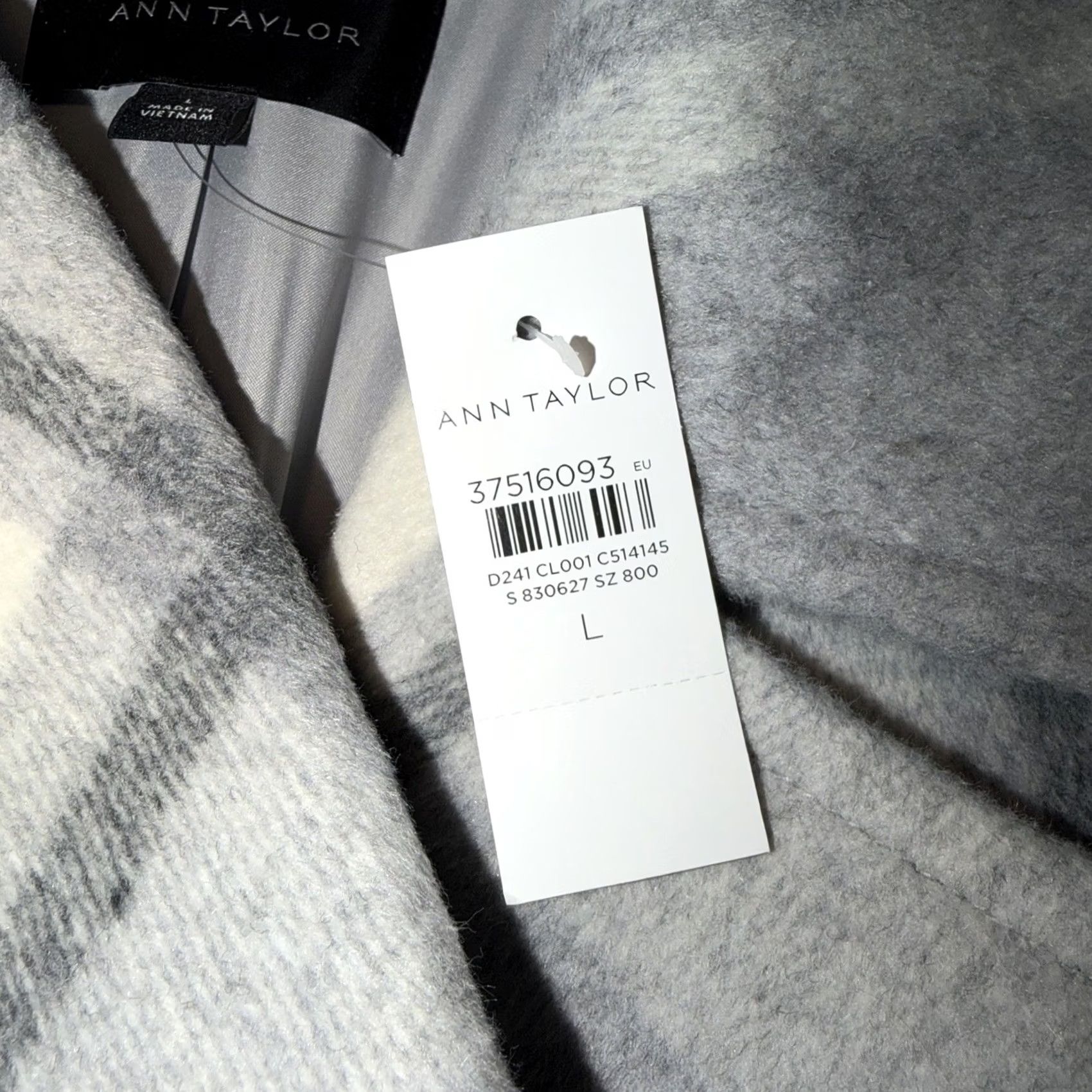 Ann Taylor VINTAGE: No Ann Taylor Coat Trench Wool Blend Plaid Gray Long Belted Buttoned Fully Lined Size L Womens Size L / US 10 / IT 46 - 6 Thumbnail