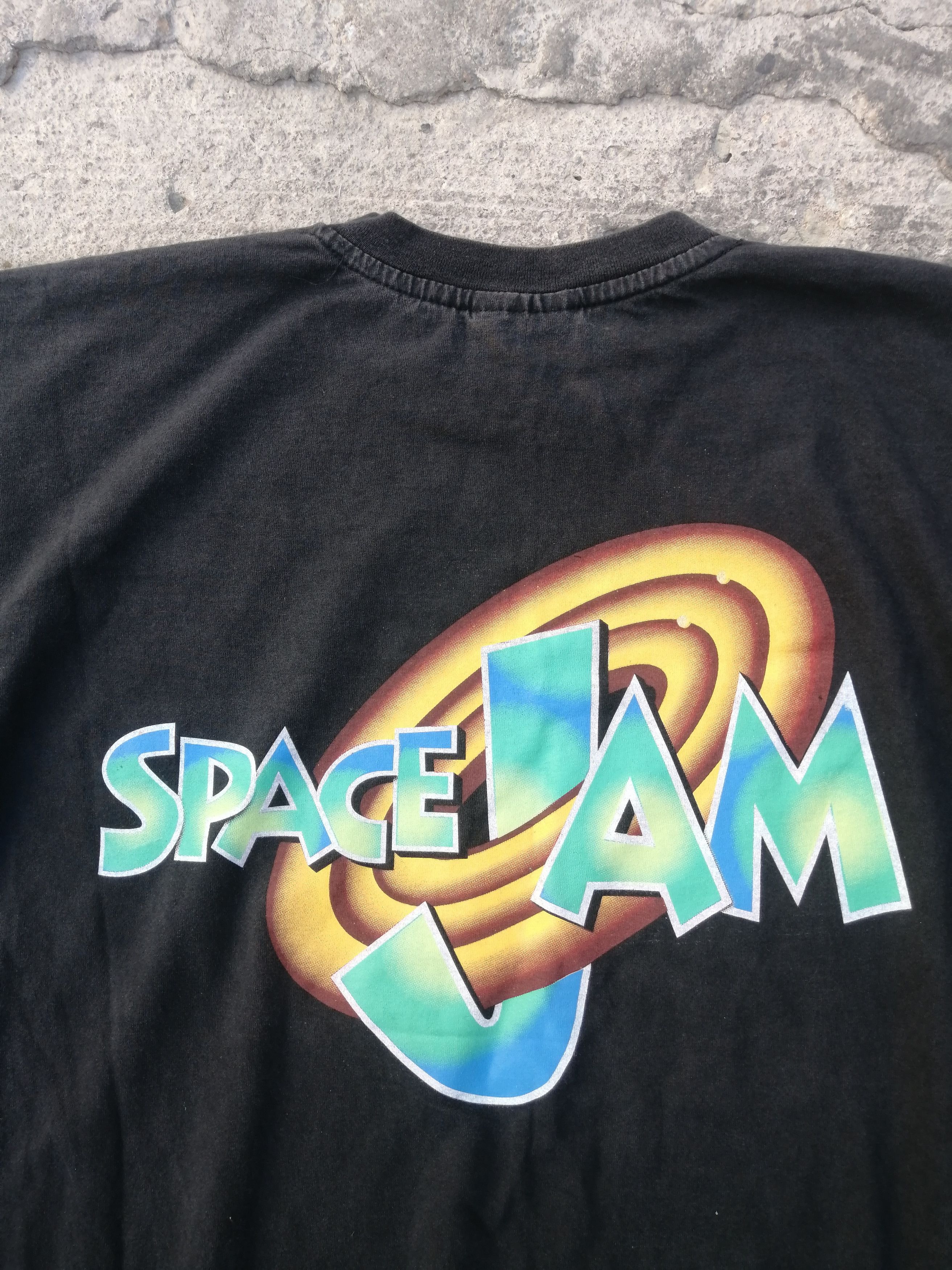 Vintage 1996 Space Jam 🏀 Size US XL / EU 56 / 4 - 5 Thumbnail