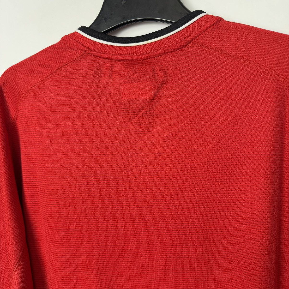Umbro MANCHESTER UNITED 2000 2002 HOME FOOTBAL SHIRT SOCCER JERSEY Size US XL / EU 56 / 4 - 21 Thumbnail