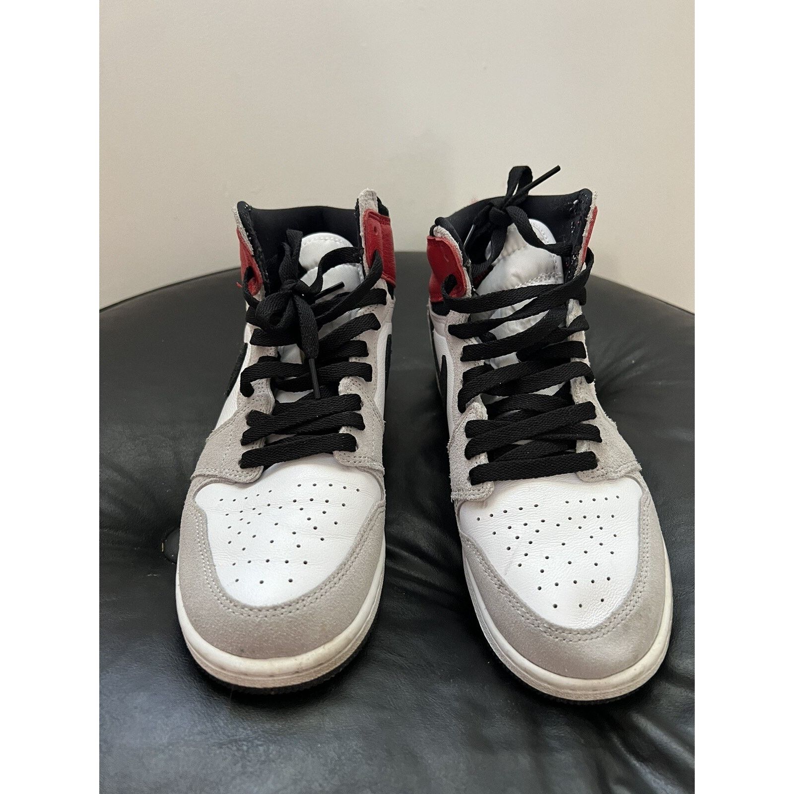 Nike Size 7Y (GS) - Jordan 1 Retro OG High Smoke Grey Size US 7 / EU 40 - 3 Thumbnail