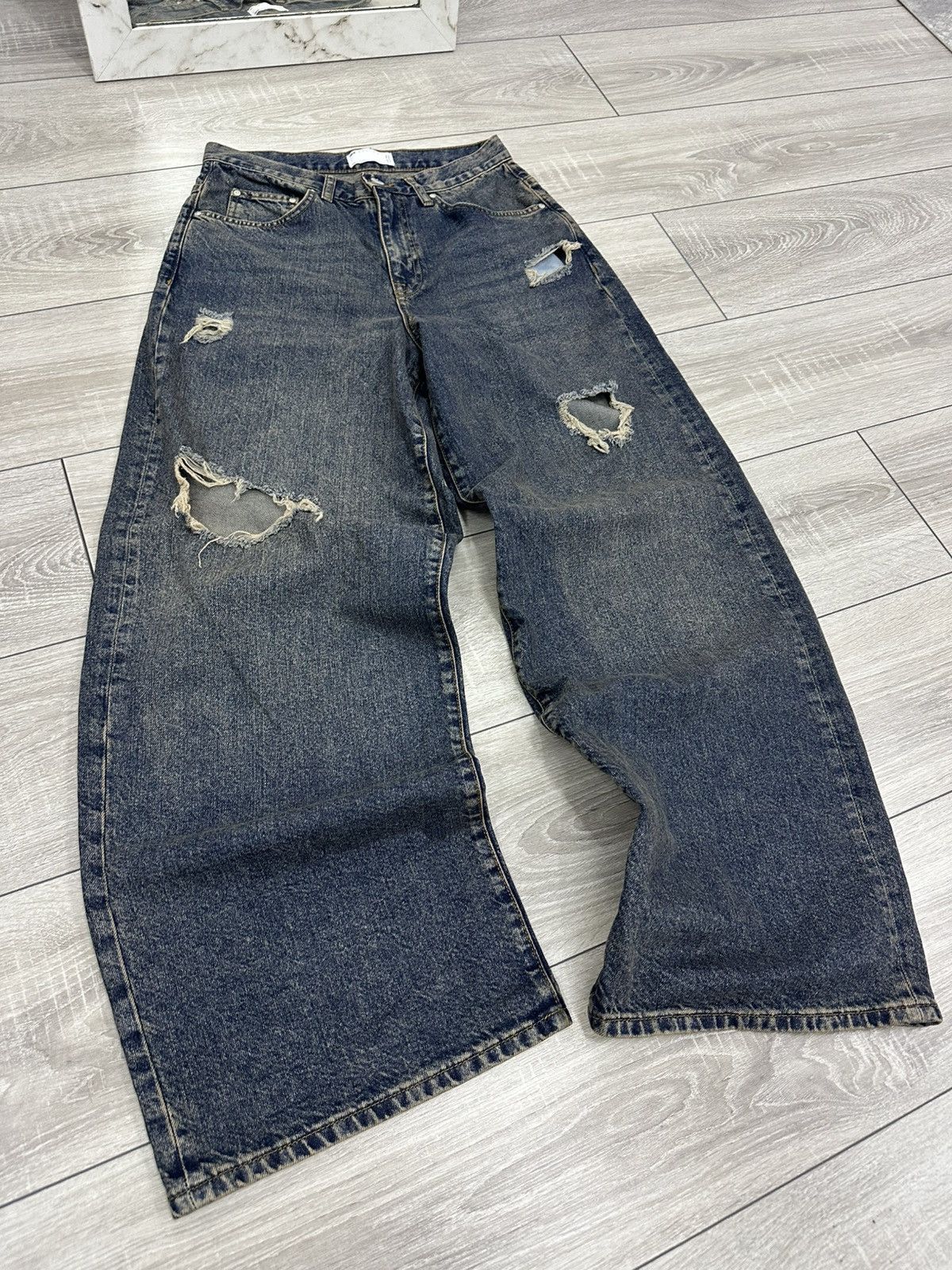 Japanese Brand Ultra Baggy Wide Faded Distressed Y2K Jeans Opium Style Size US 32 / EU 48 - 2 Thumbnail