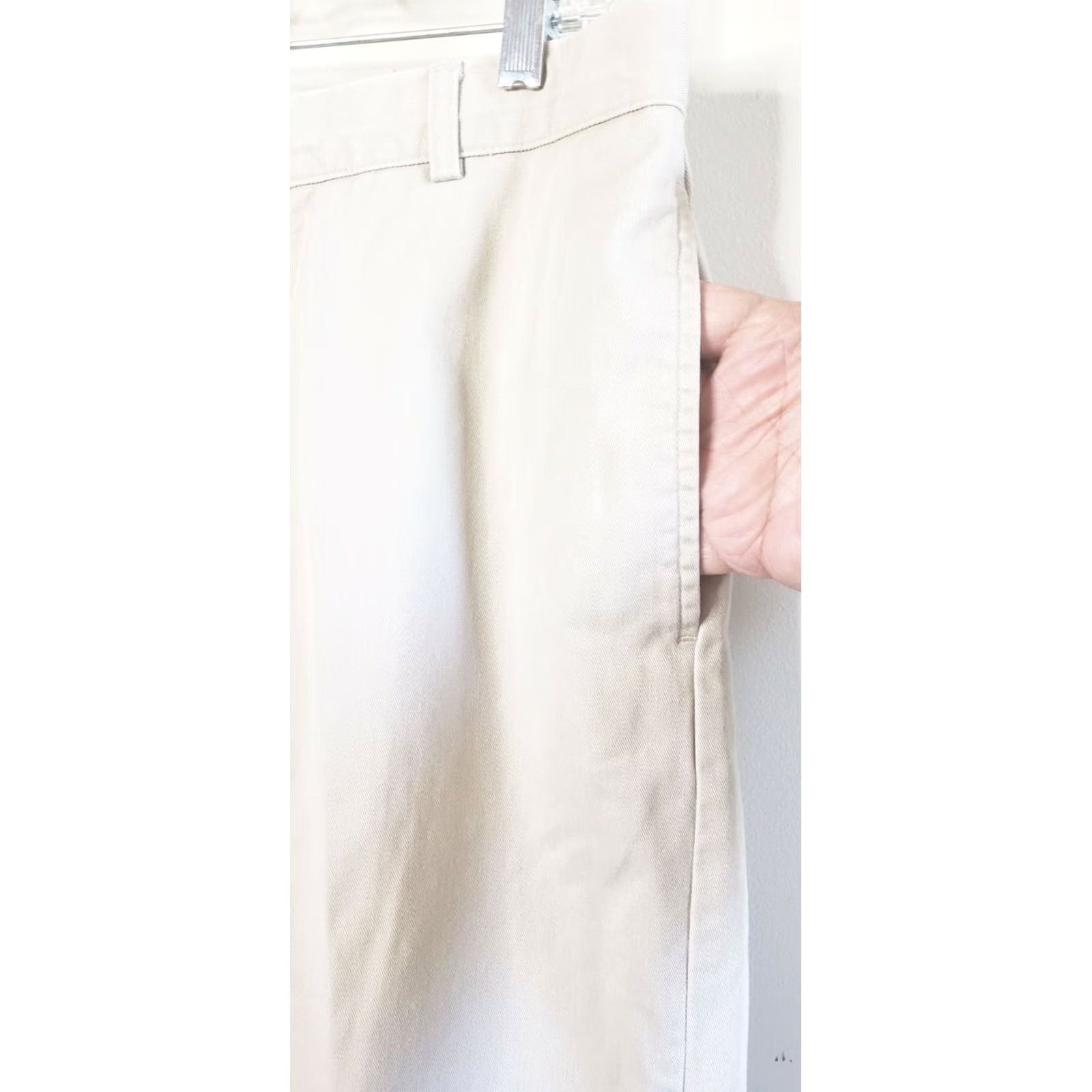 Vintage LL BEAN Double L Classic Fit Beige KHAKI CHINO PANTS MEN'S 34 X 29 Shirt Pants Mens 34 Beige Khaki Classic Fit Chino Retro Vintage? No. Size US 34 / EU 50 - 5 Thumbnail
