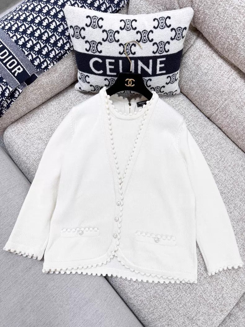 Chanel Chanel Fake two-piece long-sleeved cashmere knitted sweate Size S / US 4 / IT 40 - 2 Thumbnail