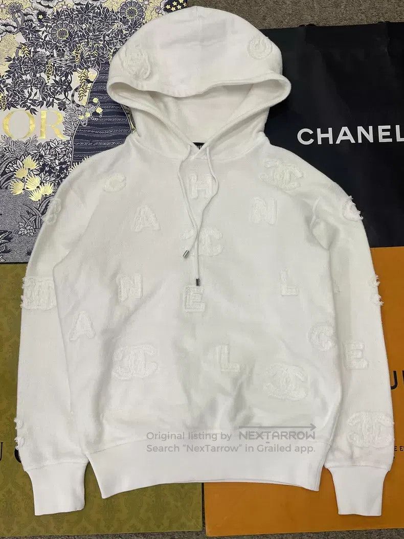 Chanel Chanel White embossed letter logo hooded sweatshirt Size XS / US 0-2 / IT 36-38 - 1 Thumbnail