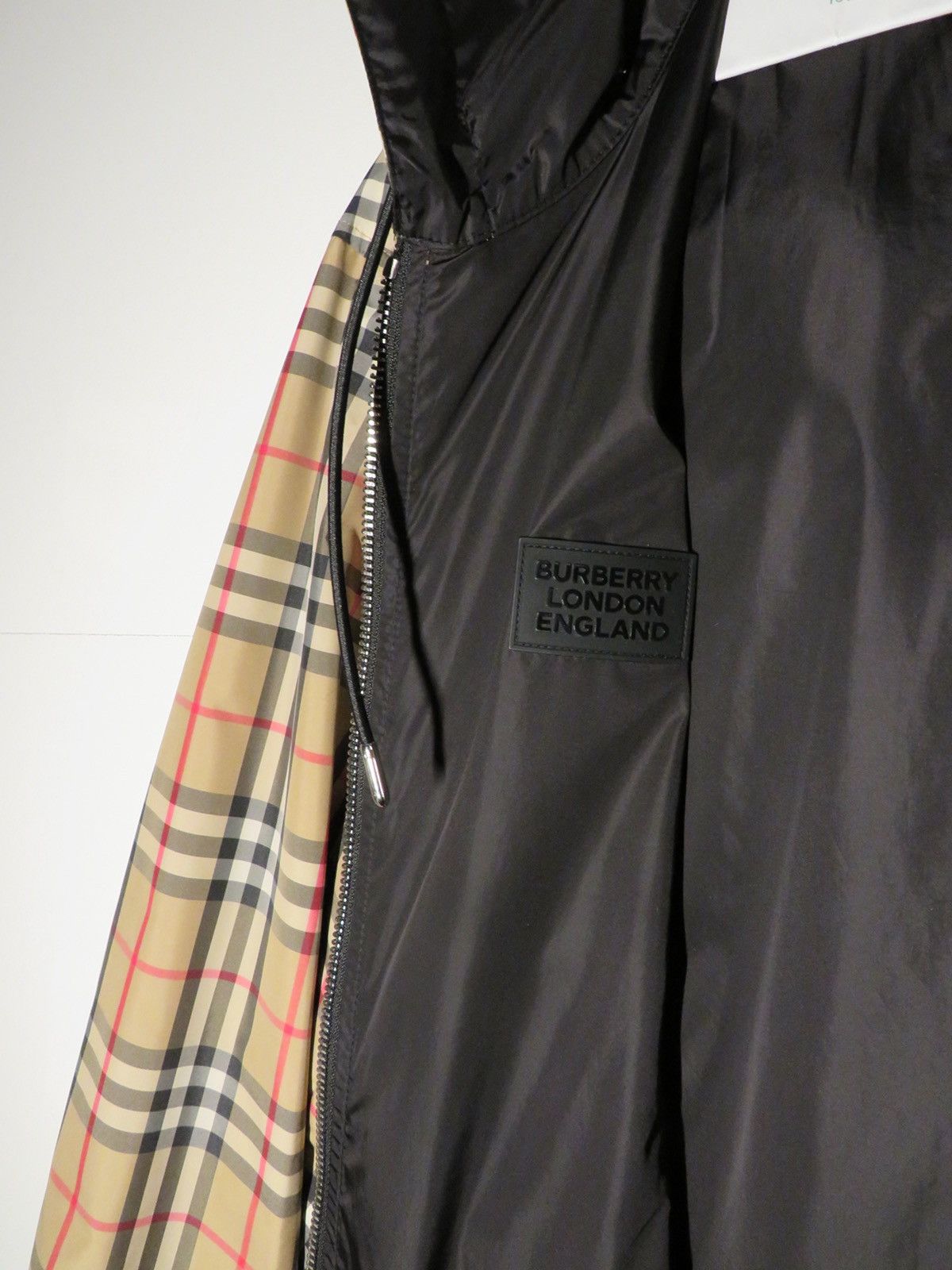 Burberry Burberry Reversible Check Hooded Jacket EUC Size US M / EU 48-50 / 2 - 4 Thumbnail
