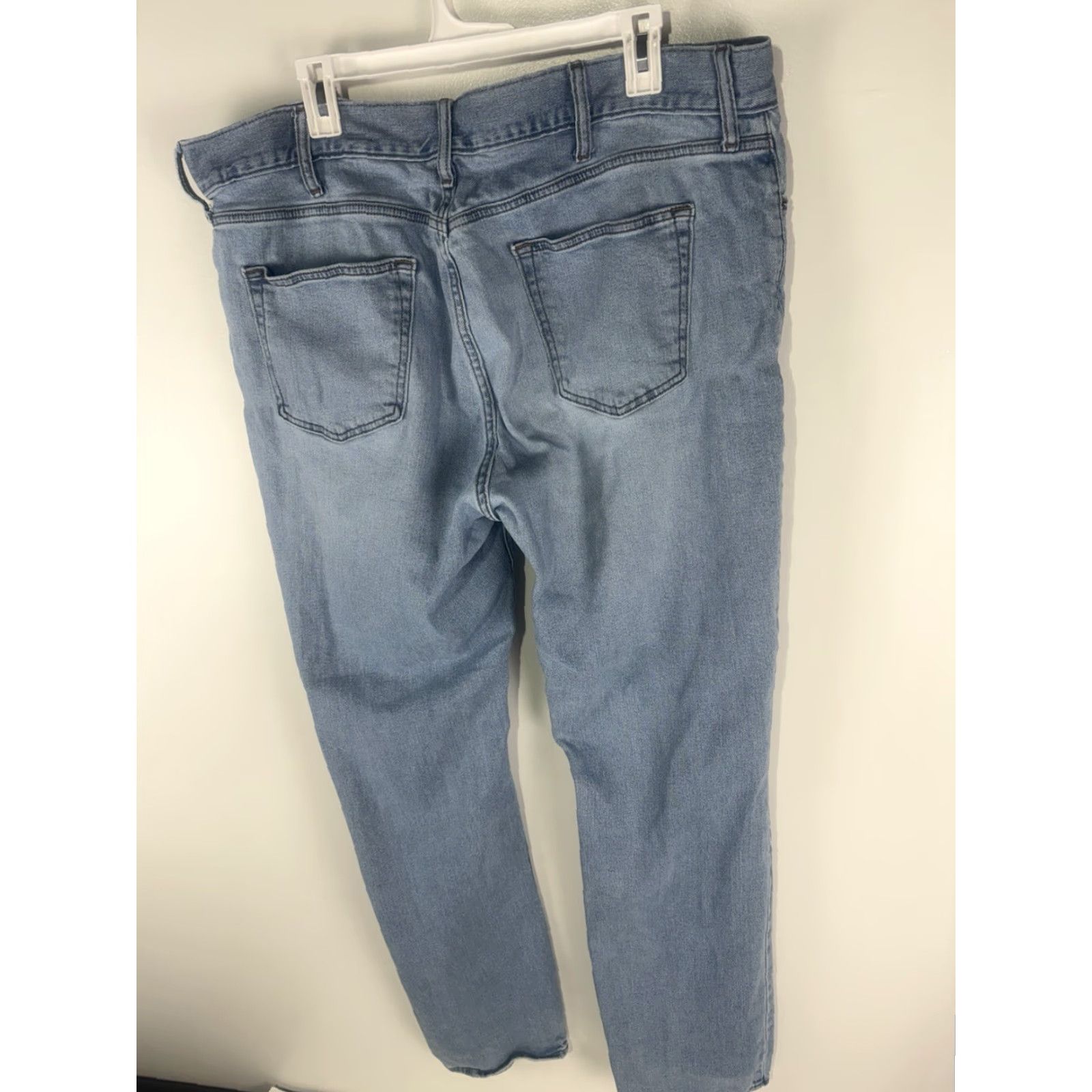 Old Navy Old Navy Built In Flex Jeans Men's Regular 38X34 Light Wash Blue Straight Fit Stretch Retro Grunge Size US 38 / EU 54 - 4 Thumbnail