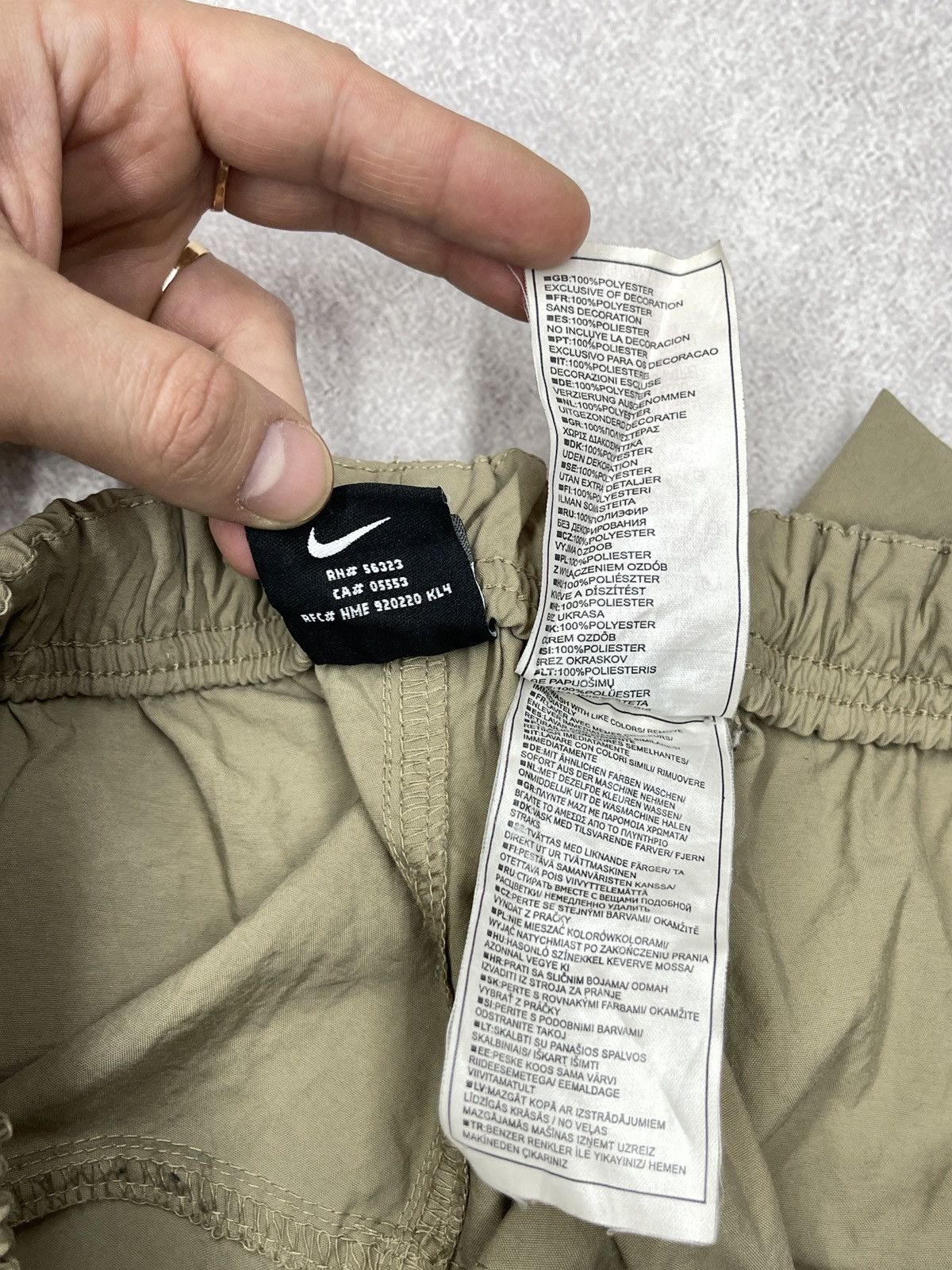 Nike ACG Vintage Nike ACG Nylon Cargo Pants Beige Gorpcore Techwear Size US 36 / EU 52 - 15 Thumbnail