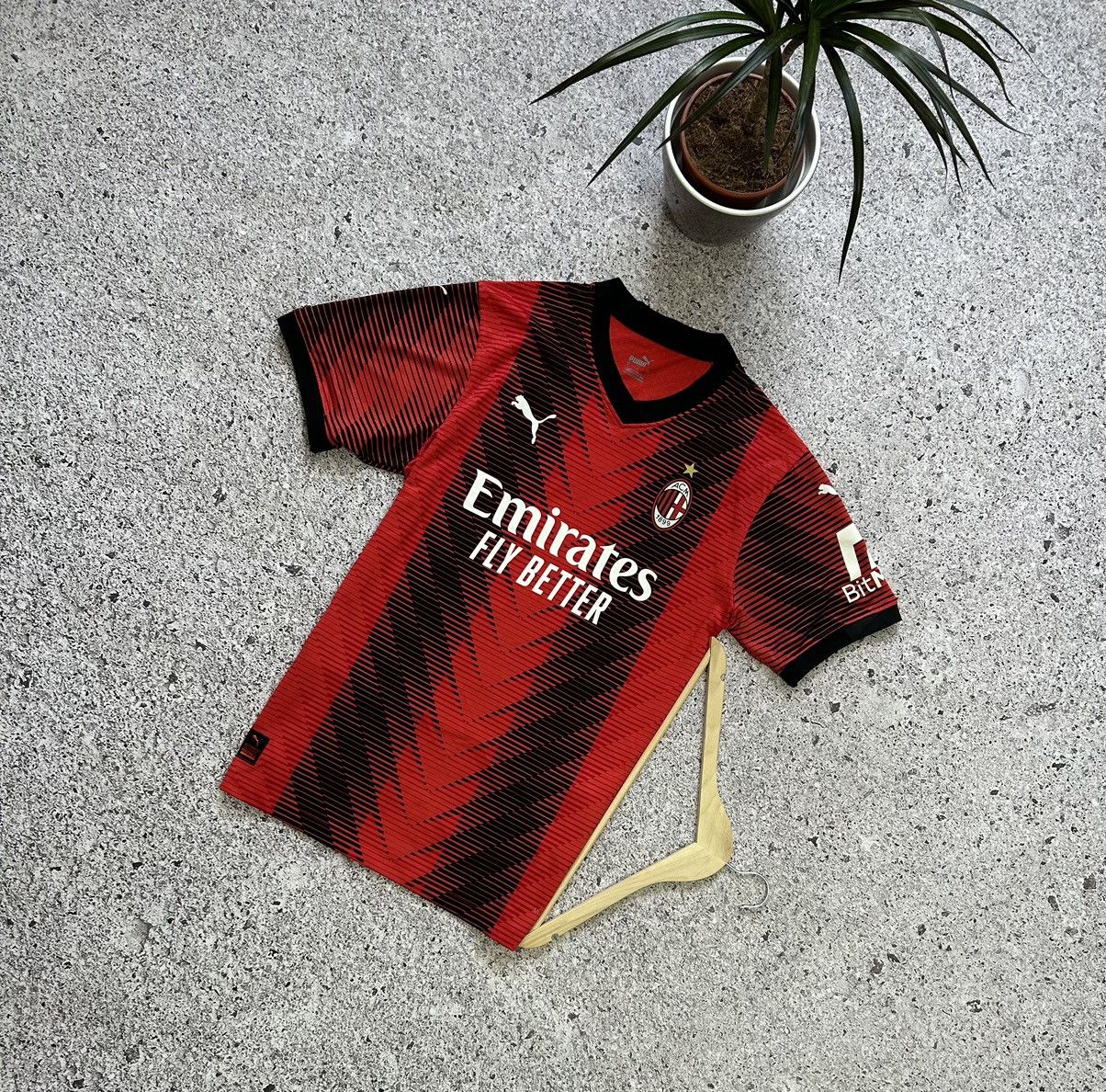 Puma Puma Milan Rafa Leao Home 2023 2024 Soccer Jersey BOOTLEG Size US L / EU 52-54 / 3 - 1 Thumbnail