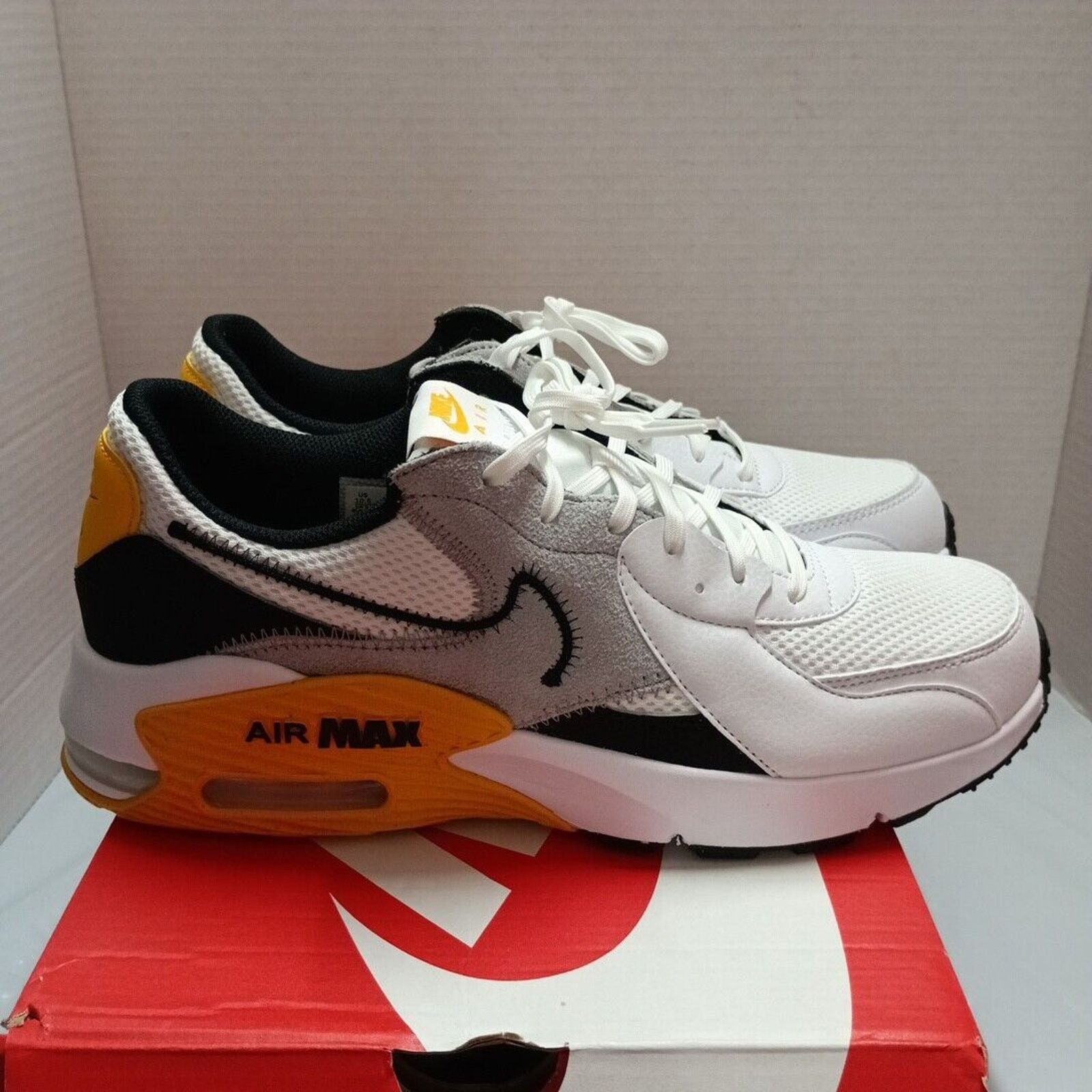 Nike Nike Men's 10.5 Air Max Excee White Black Gold Shoes Size US 10.5 / EU 43-44 - 2 Thumbnail