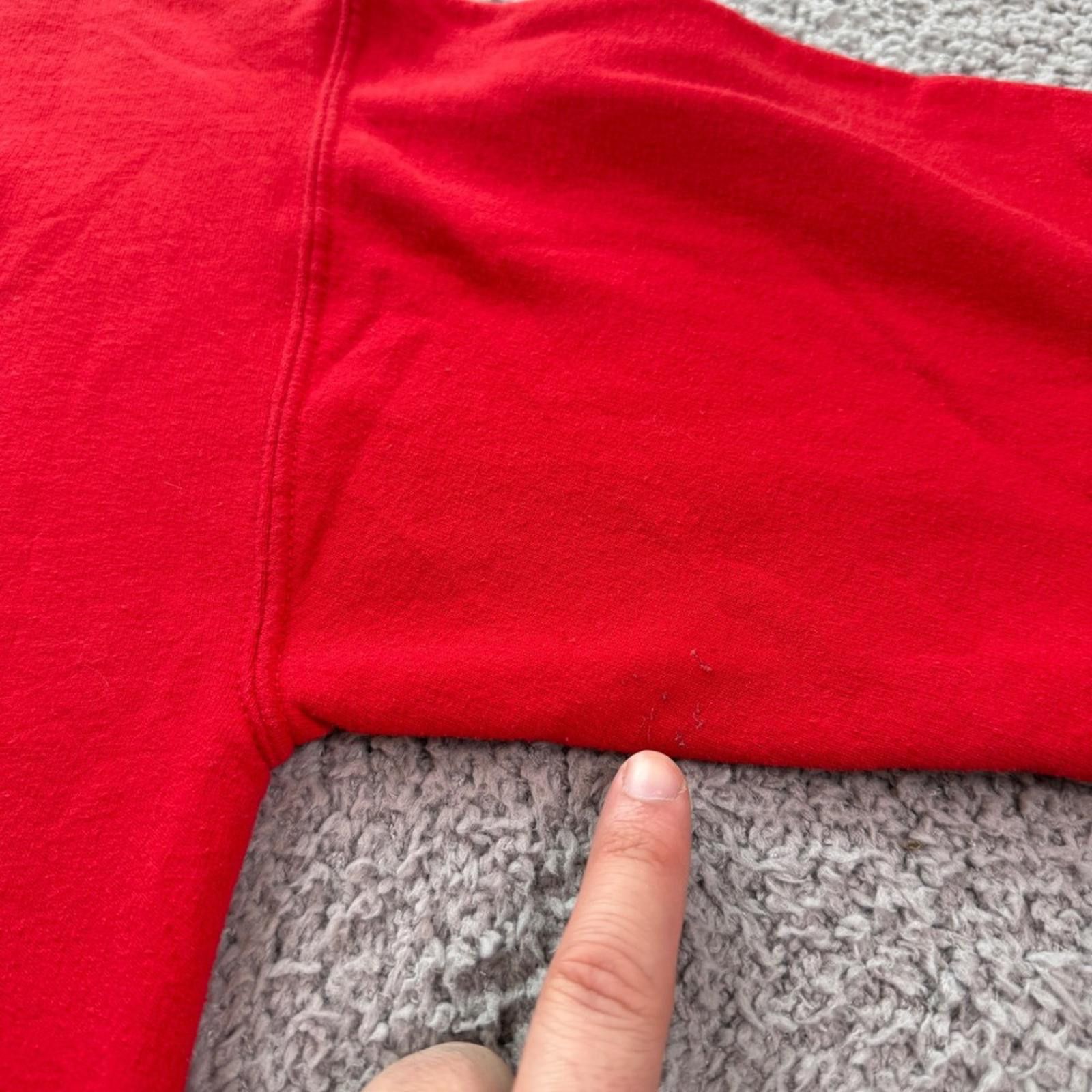 Gildan Wisconsin Badgers Red Crewneck Sweatshirt Mens M W Logo Size US M / EU 48-50 / 2 - 5 Thumbnail