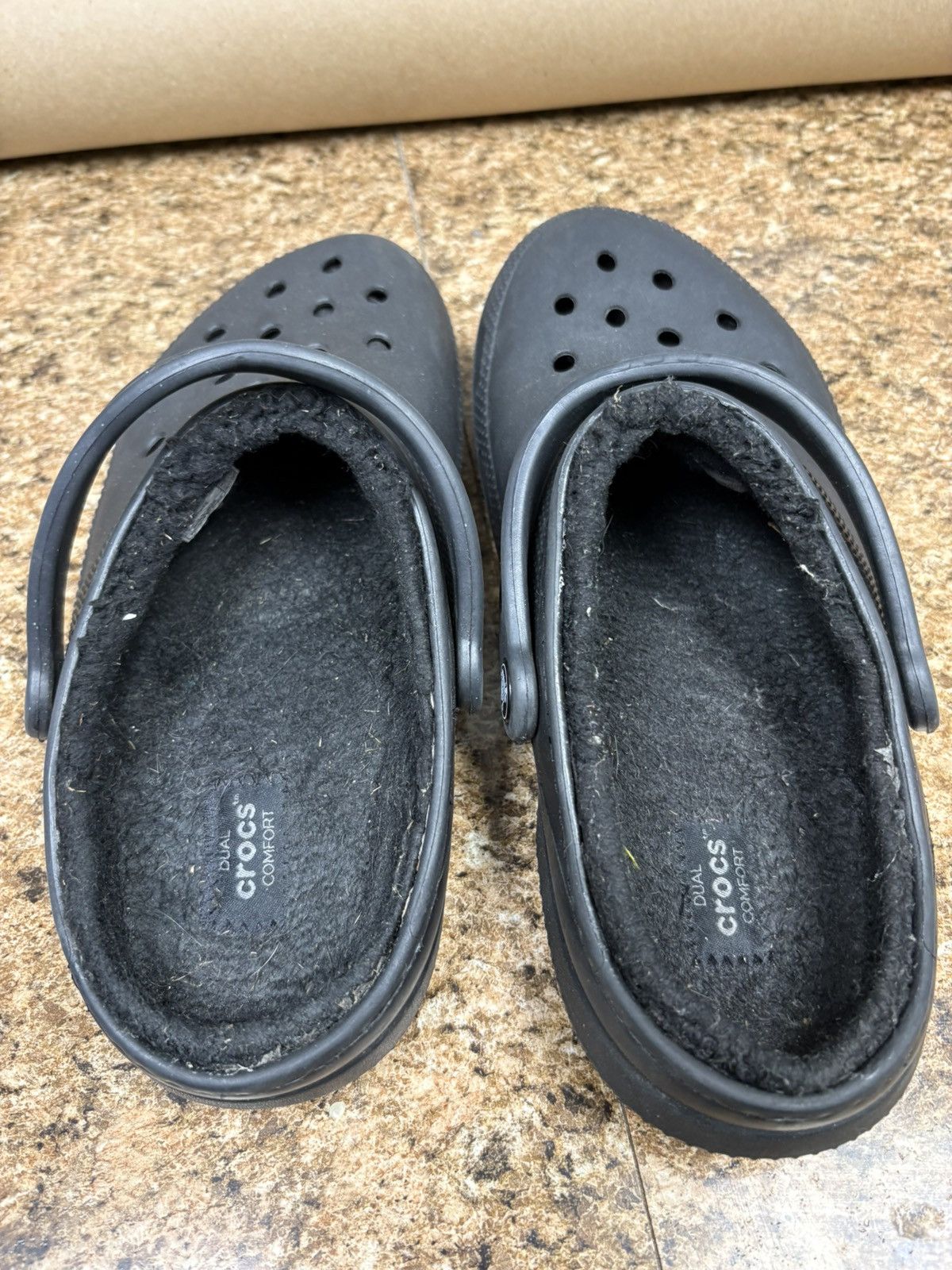Crocs Crocs Classic Lined Clogs Black Faux Fur Shoes M8 W10 Unisex Size US 8 / EU 41 - 2 Thumbnail
