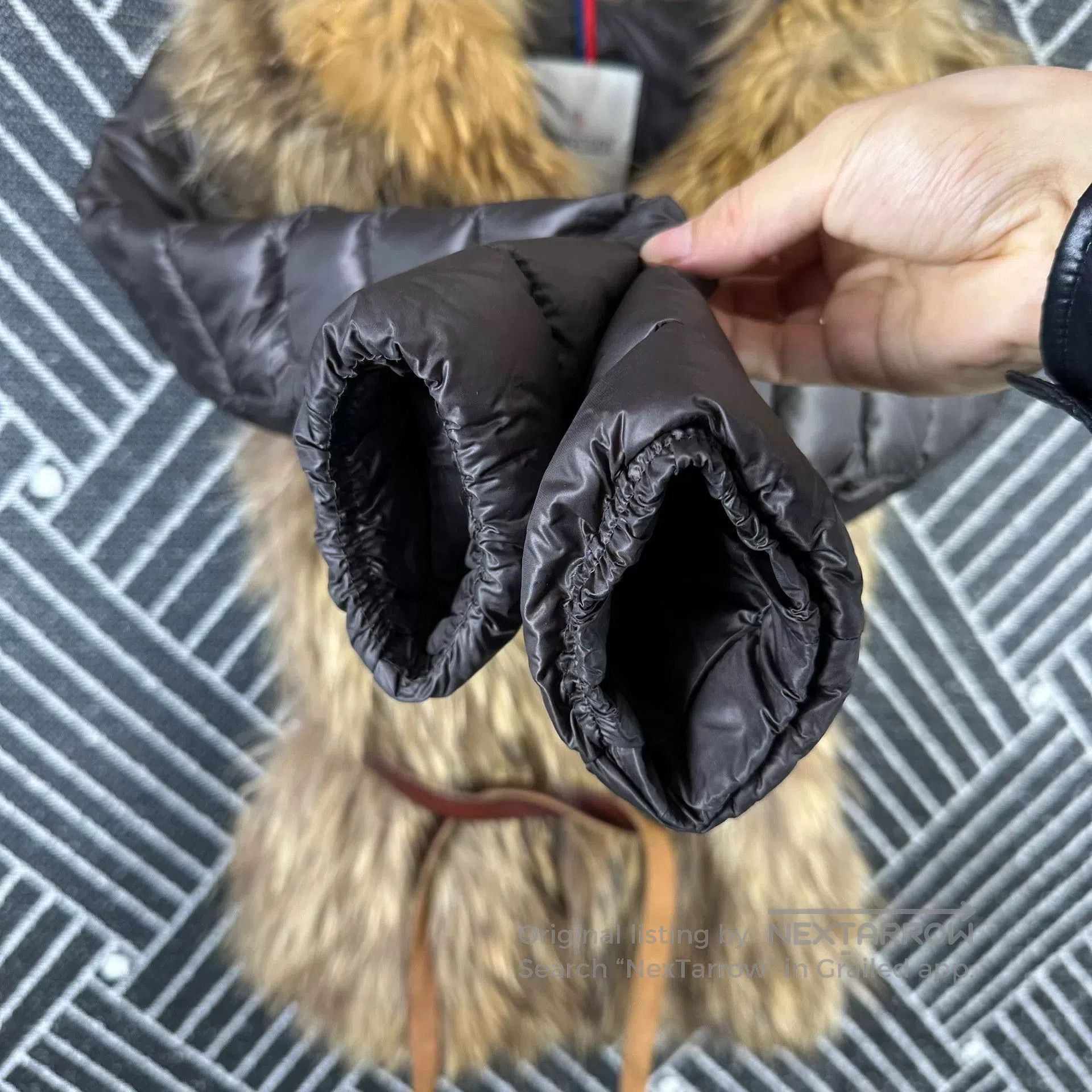 Moncler Moncler Raccoon Fur Trim Down Jacket. Size M / US 6-8 / IT 42-44 - 4 Thumbnail