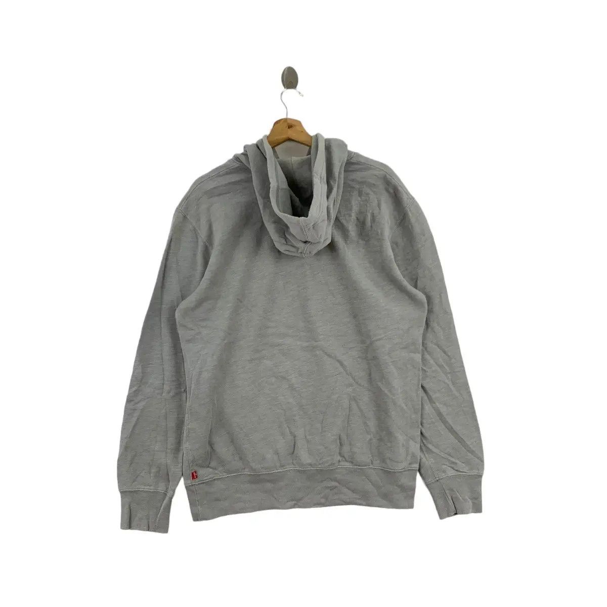 Levi's Vintage LEVI’S STRAUSS Center Box Logo Bogo Hoodie Pullover Size US L / EU 52-54 / 3 - 6 Thumbnail