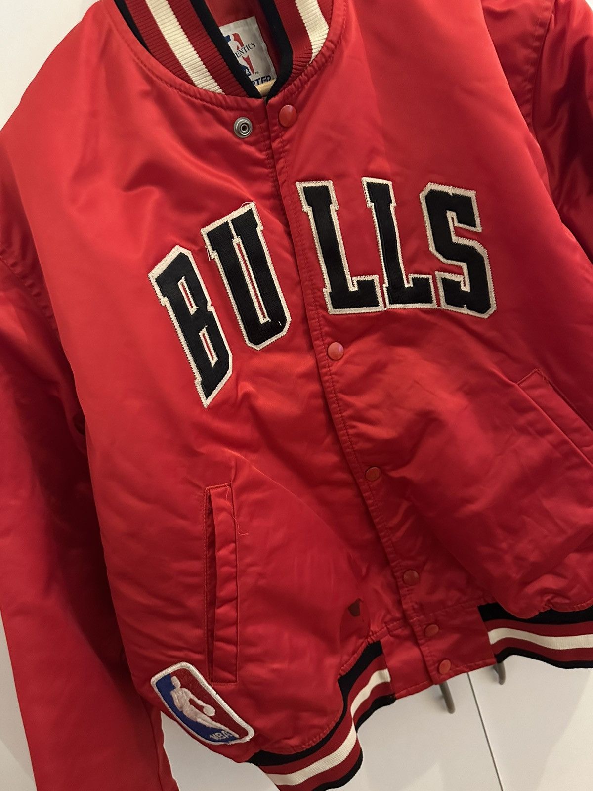 Starter Starter Jacket Chicago Bulls Size M-L NBA Vintage Starter Size US L / EU 52-54 / 3 - 4 Thumbnail