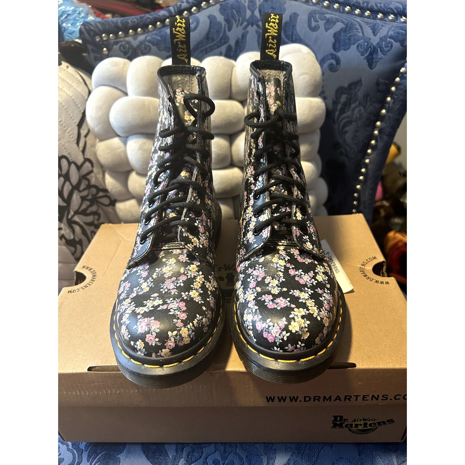 Dr. Martens Dr Martens Black Pink Tiny Floral 1460 size 7/EU 38 Size US 7 / IT 37 - 1 Thumbnail
