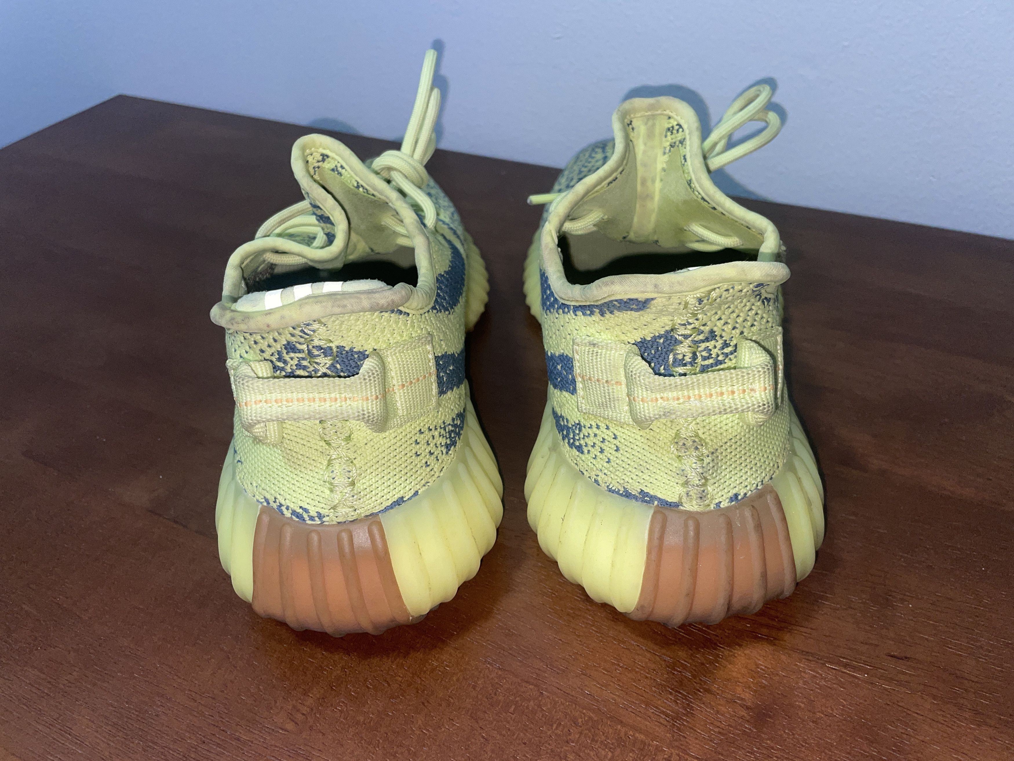 Adidas adidas Yeezy Boost 350 V2 Size US 7.5 / EU 40-41 - 2 Thumbnail