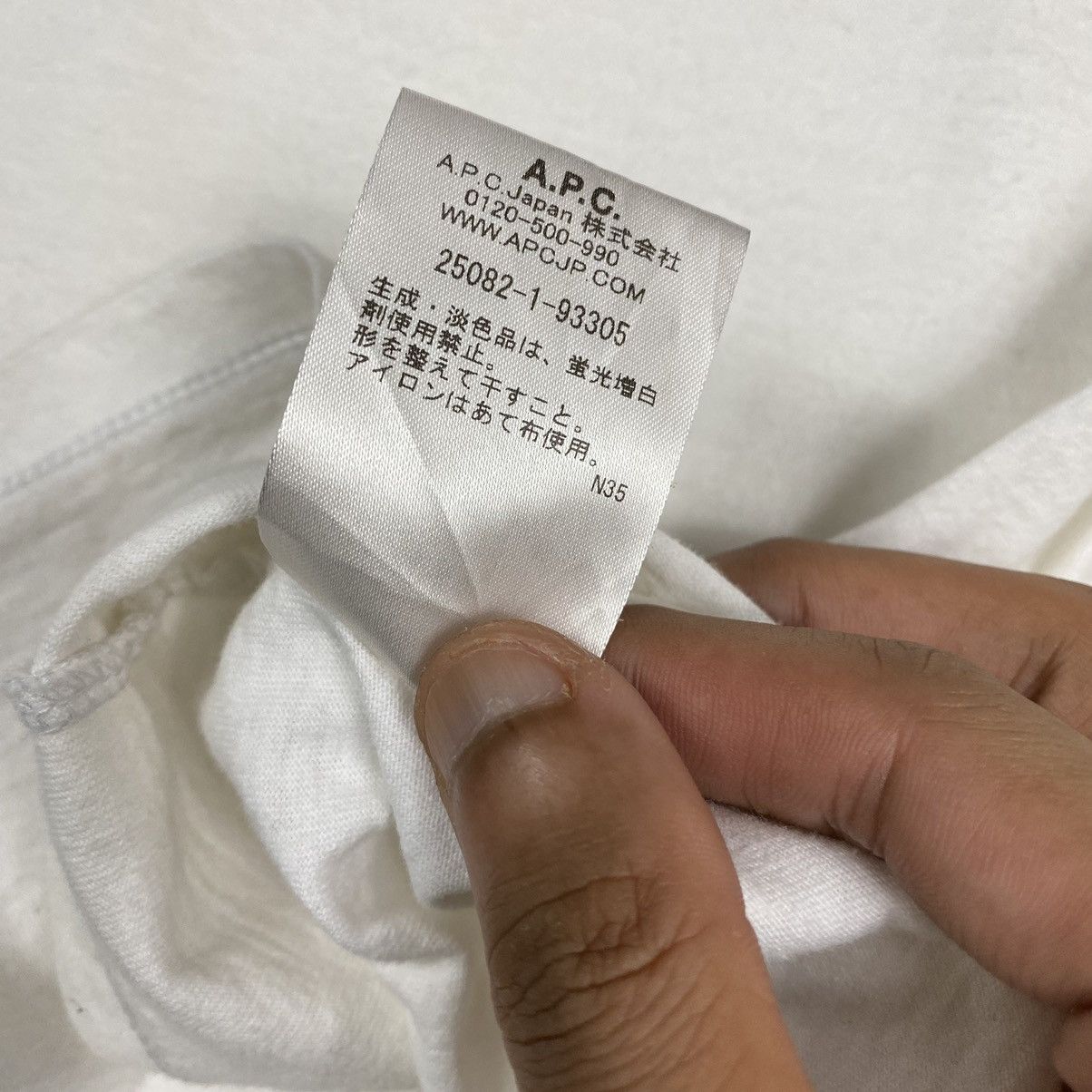 A.P.C. × Japanese Brand A.P.C. RUE MADAME PARIS EMBROIDERY SPELLOUT CENTER LOGO TEE Size US L / EU 52-54 / 3 - 9 Thumbnail