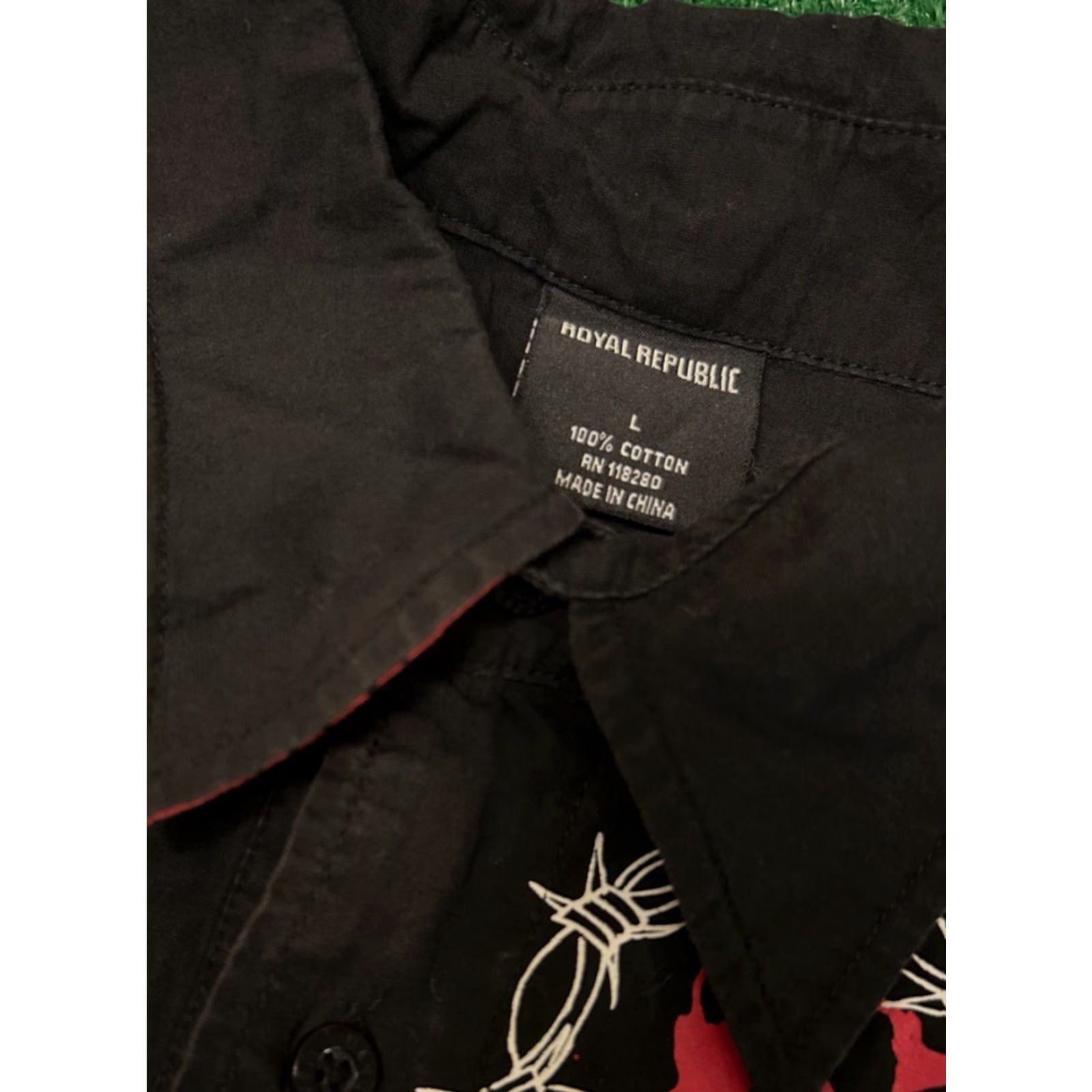 Royal RepubliQ VINTAGE Royal Republic Skull Wings Button Up Long Sleeve Shirt Mens L Black VTG Y2K Punk Gothic Grunge 90s Boys Mens? Size US L / EU 52-54 / 3 - 3 Thumbnail