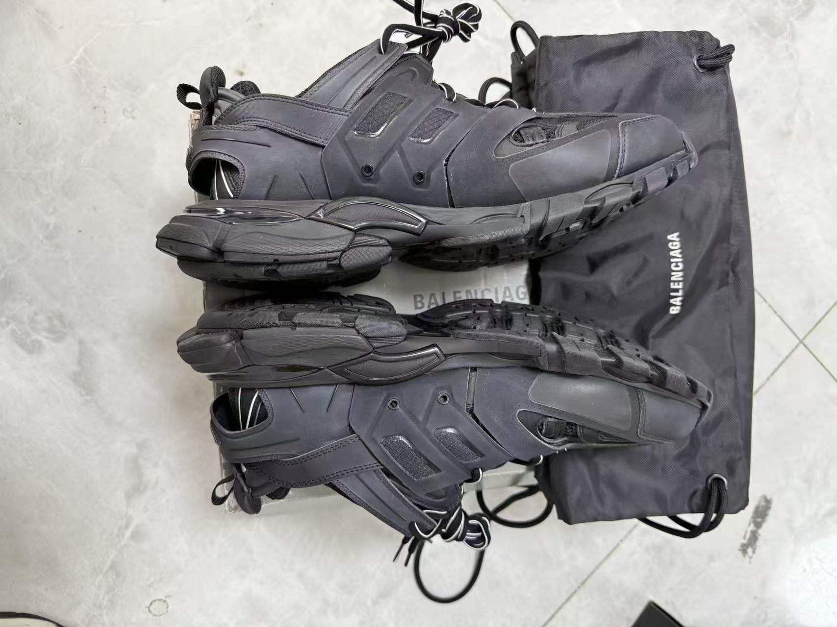 Balenciaga Balenciaga Low-Top Sneakers Size US 11 / EU 44 - 2 Thumbnail