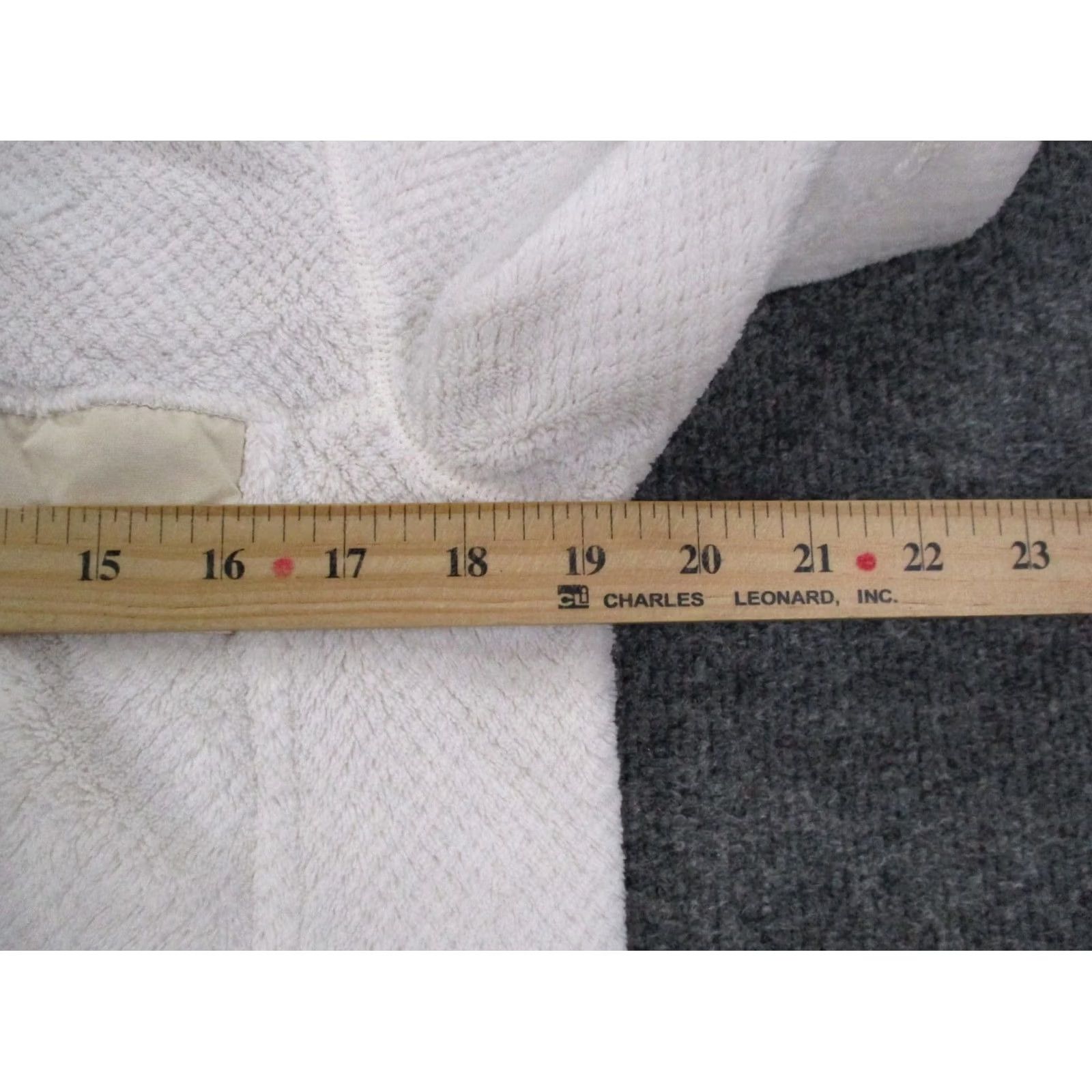 Patagonia Patagonia Jacket Womens L White Snap T Sweater Outdoor Hiking Camping 25442 Size L / US 10 / IT 46 - 5 Thumbnail