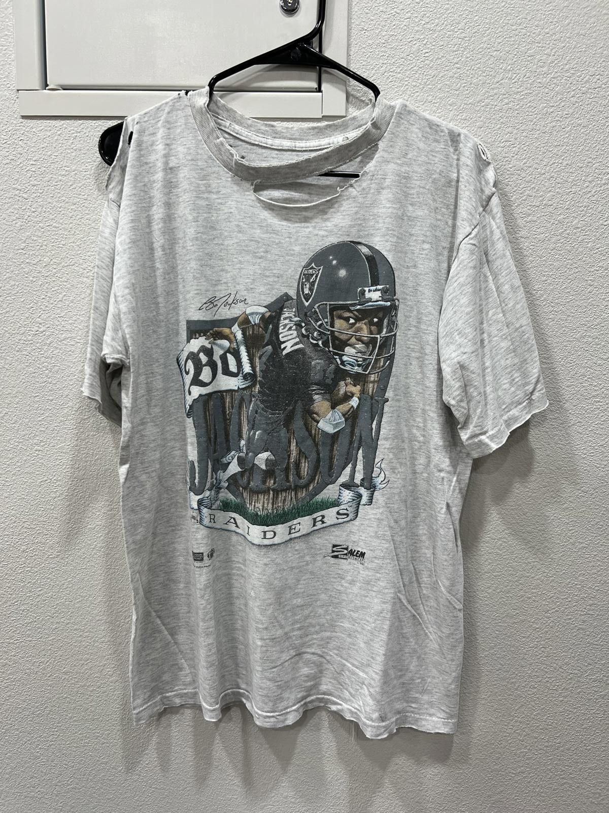 Other 90s Thrashed Bo Jackson Caricature Size US L / EU 52-54 / 3 - 1 Thumbnail