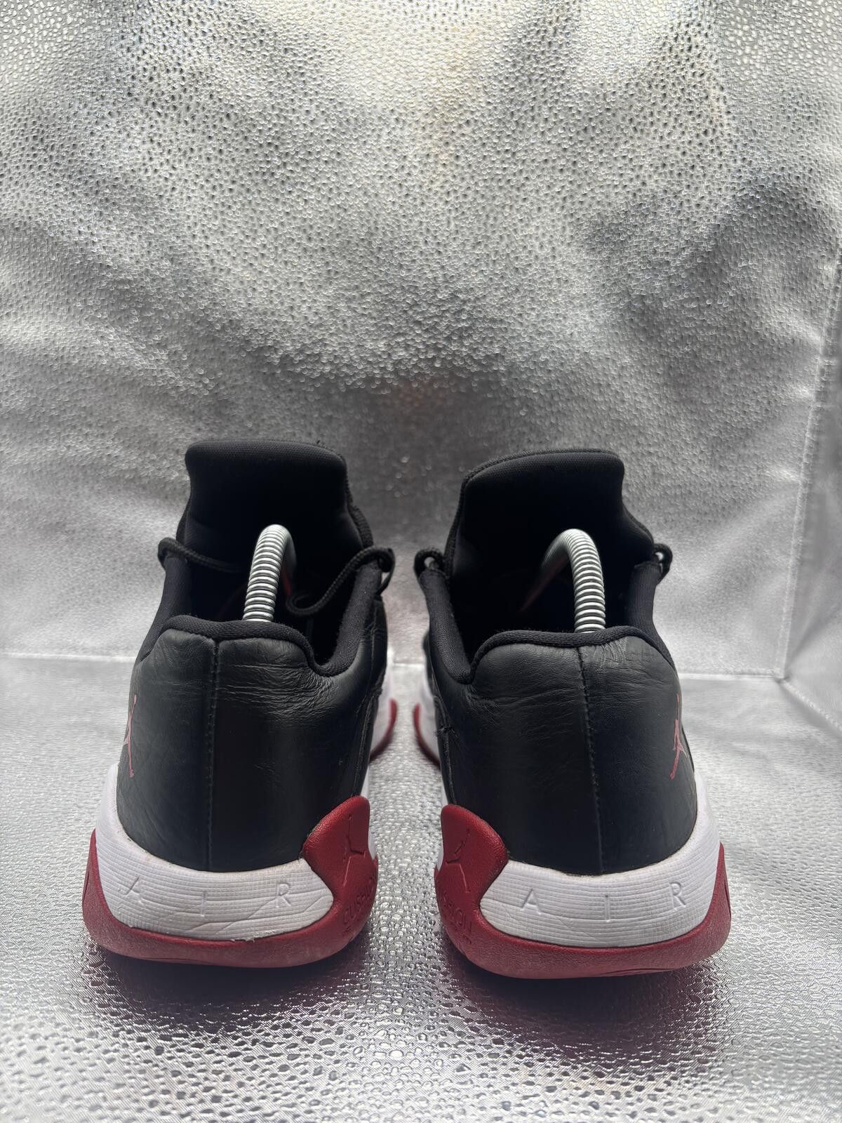 Jordan Brand Air Jordan 11 low CMFT bred Size US 8.5 / EU 41-42 - 4 Thumbnail