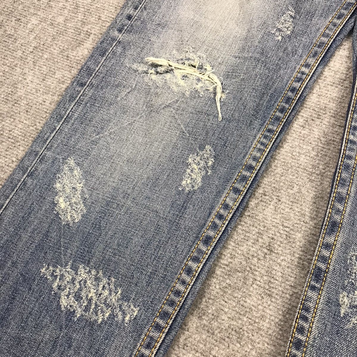 Japanese Brand DISTRESSED DENIM CO.LU JAPANESE JEANS PANTS 147 Size US 30 / EU 46 - 6 Thumbnail