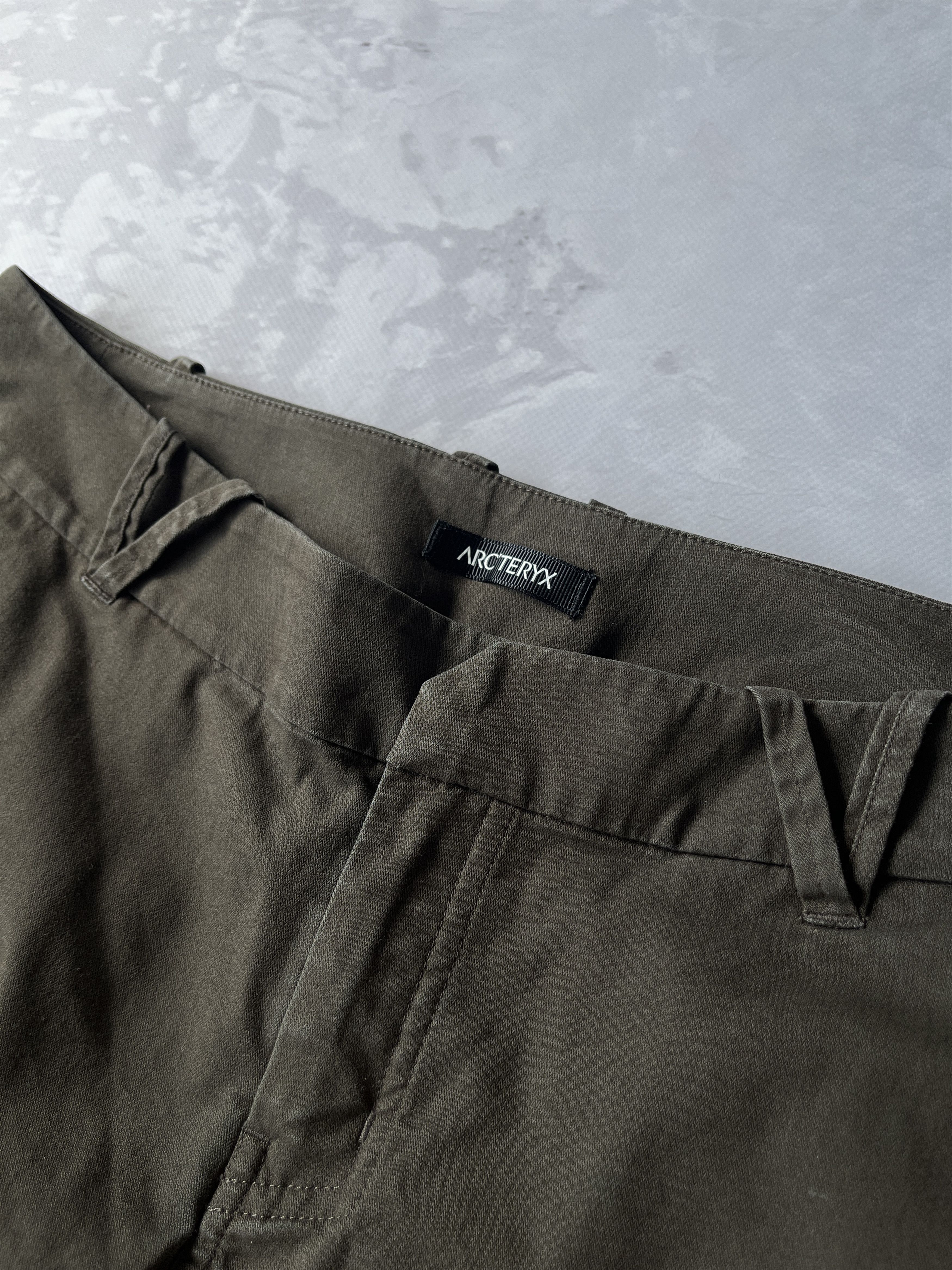 Arc'teryx Arcteryx Outdoor Hiking Gorpcore Brown Women Pants Size 28" / US 6 / IT 42 - 7 Thumbnail