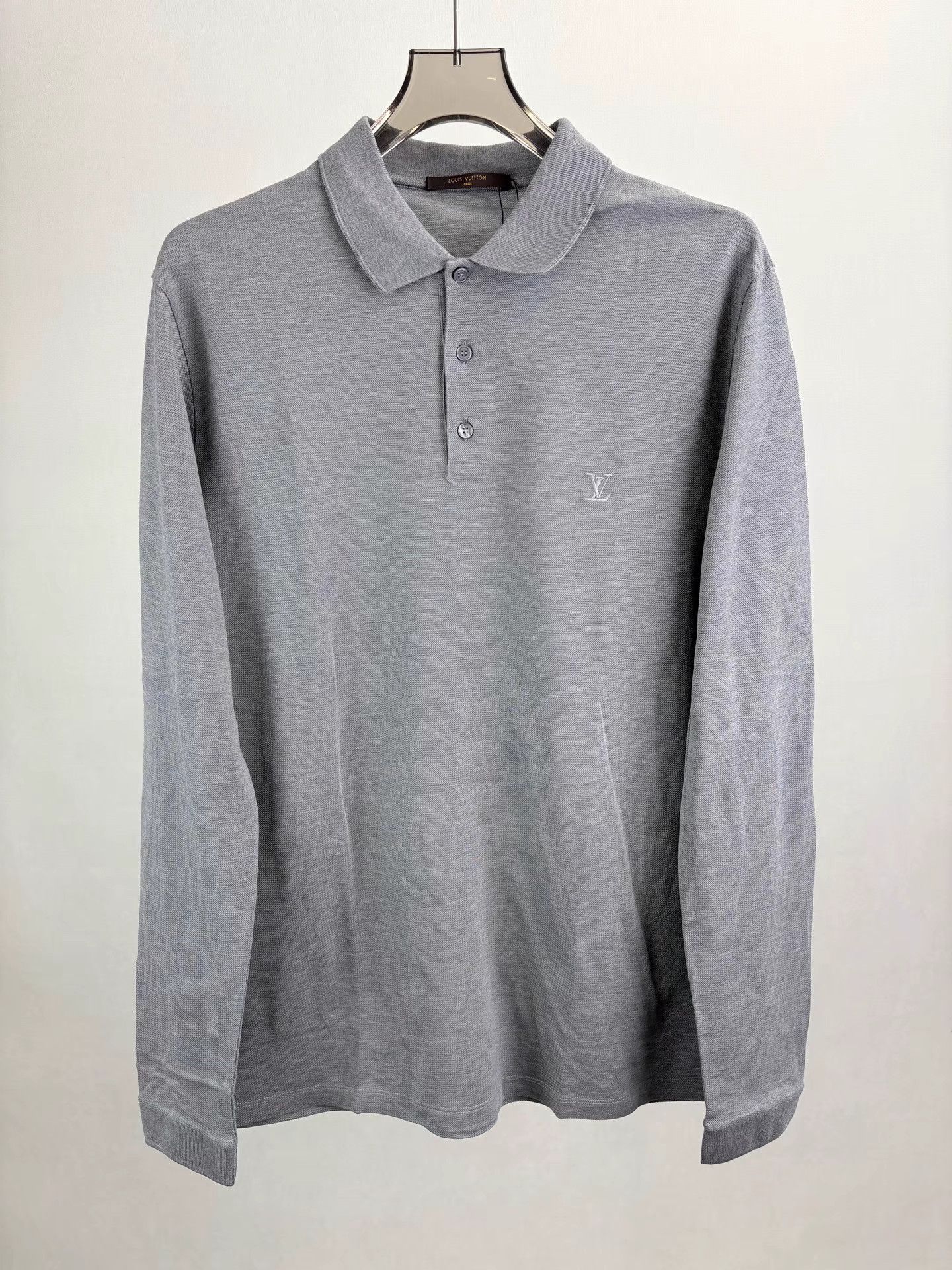 Louis Vuitton LOUIS VUITTON Grey Long-Sleeve Polo with Embroidered Logo K1 Size US XL / EU 56 / 4 - 1 Thumbnail