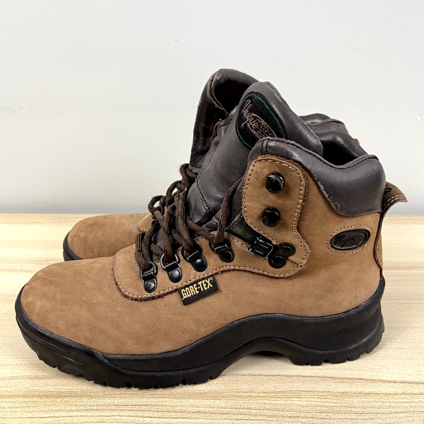 Vasque VASQUE Skywalk 7179 Boots Womens Size 7 Brown Gore-Tex Hiking Leather Waterproof Ankle Boot Size US 7 / IT 37 - 7 Thumbnail