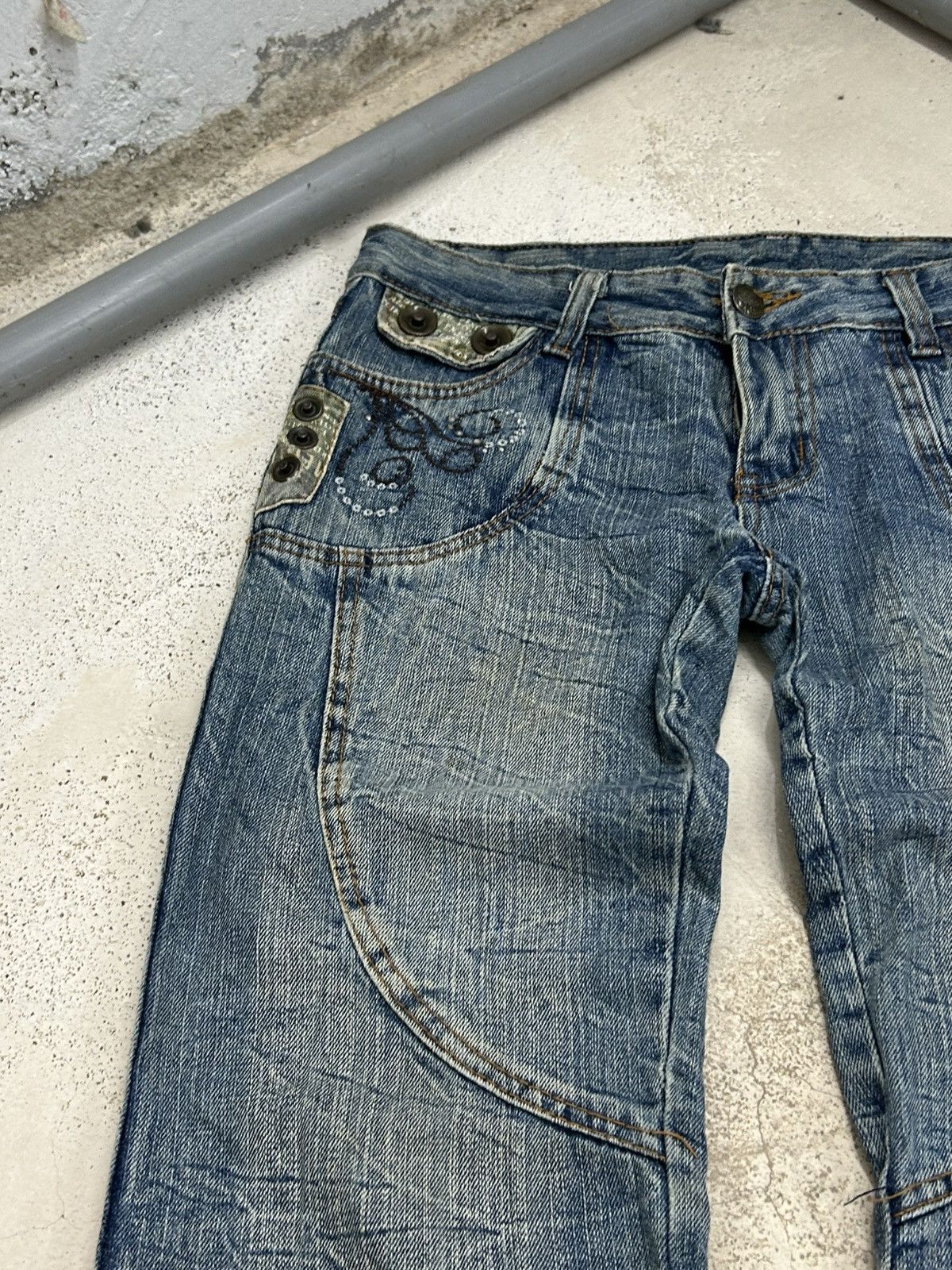 20471120 × Hysteric Glamour × Japanese Brand JWYZ Pocketwork Baggy Distressed Clawn Mark Rivet Button Size US 32 / EU 48 - 10 Thumbnail