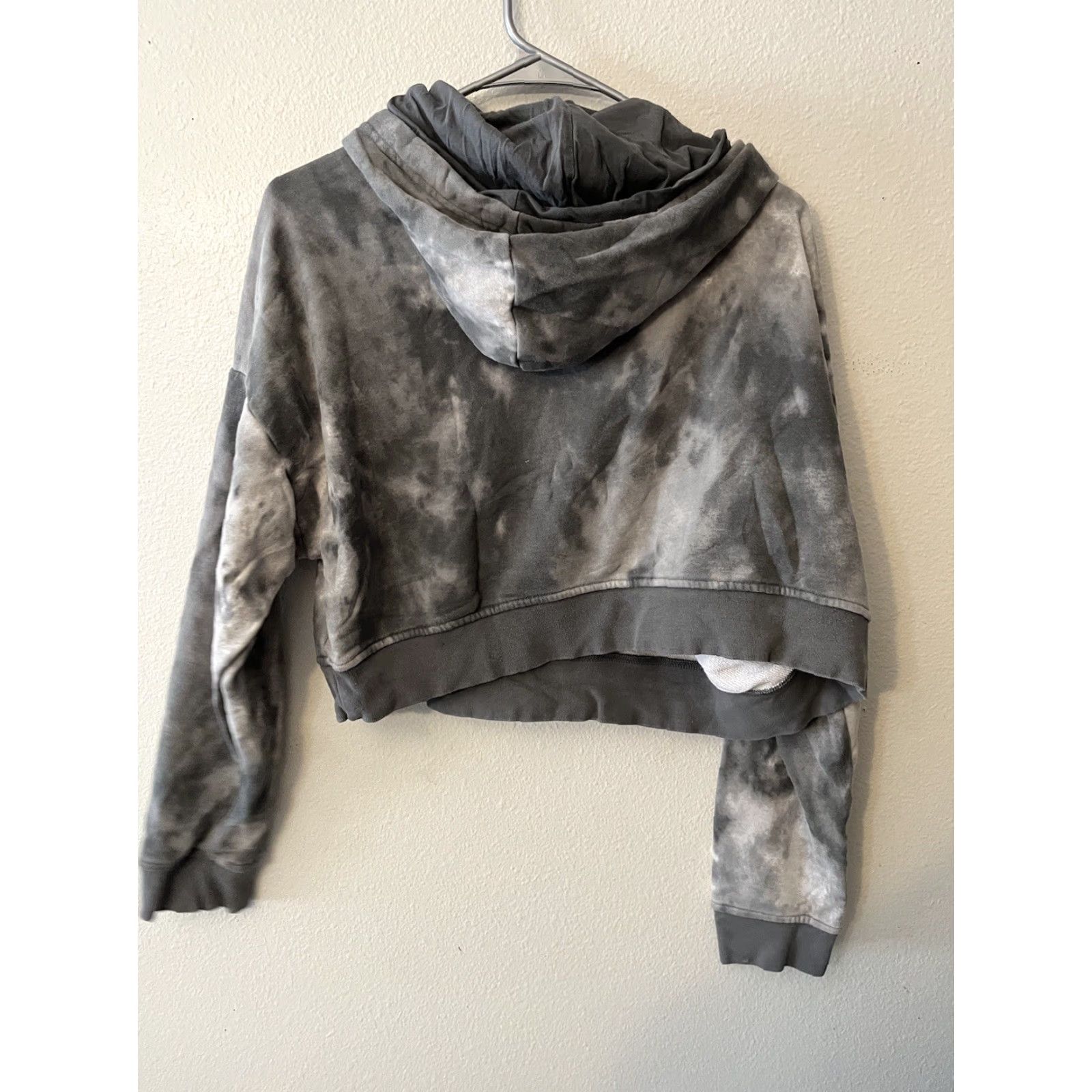 Adidas Adidas Cropped Hoodie Size Medium Gray Tie Dye No Drawstring Women's Hoodie M Gray Tie Dye Adidas Cropped Hoodie Women Pullover Activewear 90s? Size M / US 6-8 / IT 42-44 - 3 Thumbnail