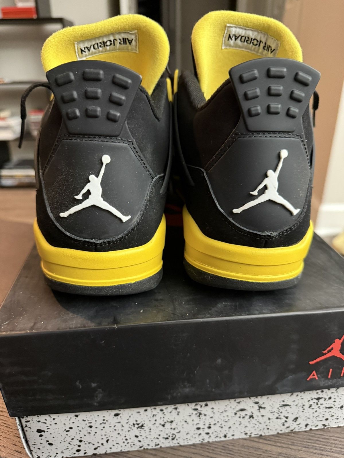 Jordan Brand Jordan 4 retro thunder Size US 10.5 / EU 43-44 - 7 Thumbnail