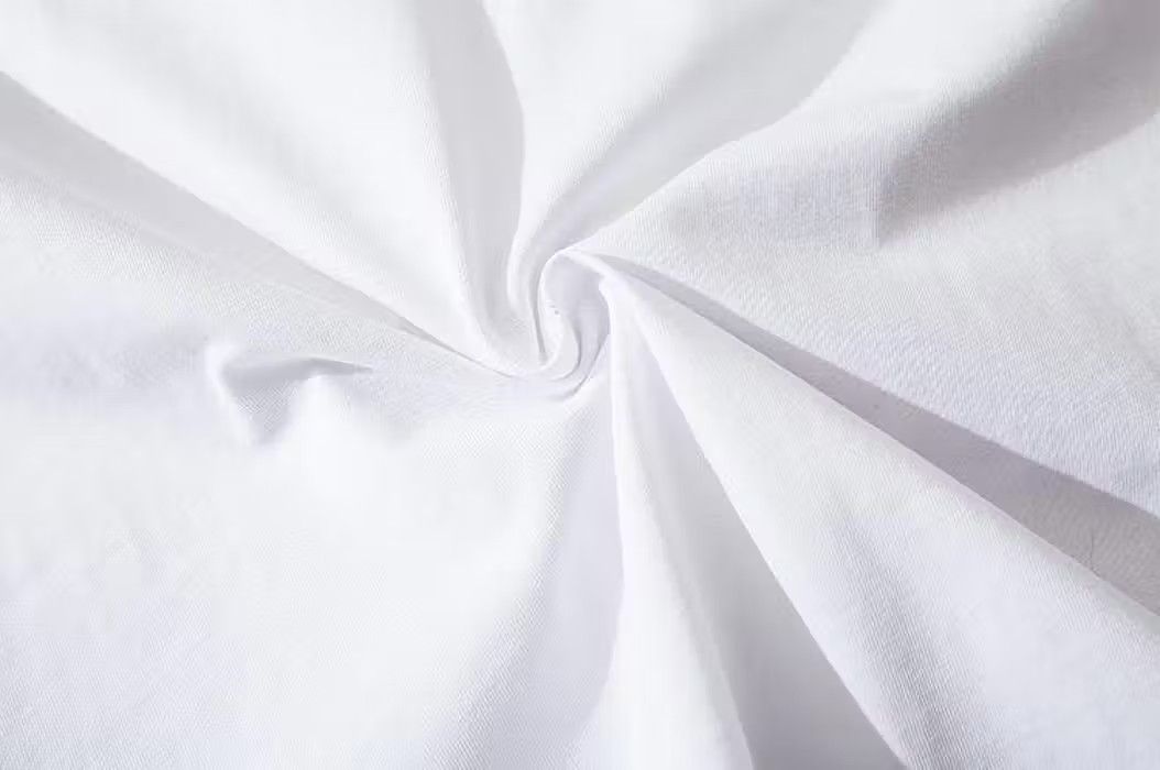 Japanese Brand Butterfly Graphic White T Shirt Size US L / EU 52-54 / 3 - 8 Thumbnail