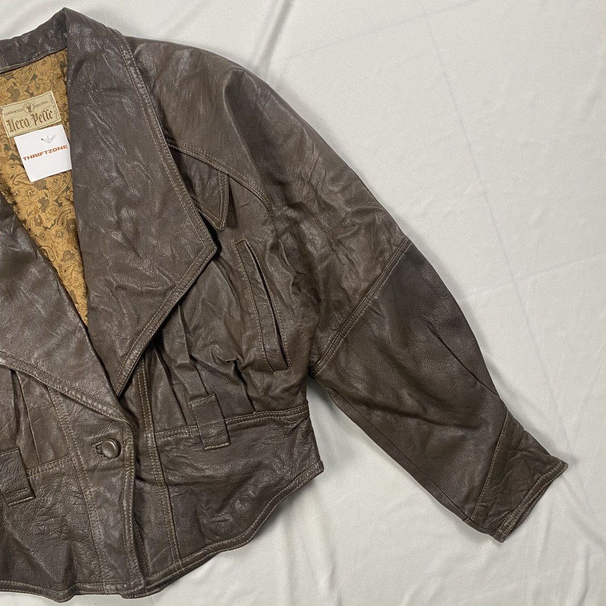 Vera Pelle Vintage 90s Vera Pelle Cropped Biker Leather Jacket Size M / US 6-8 / IT 42-44 - 3 Thumbnail