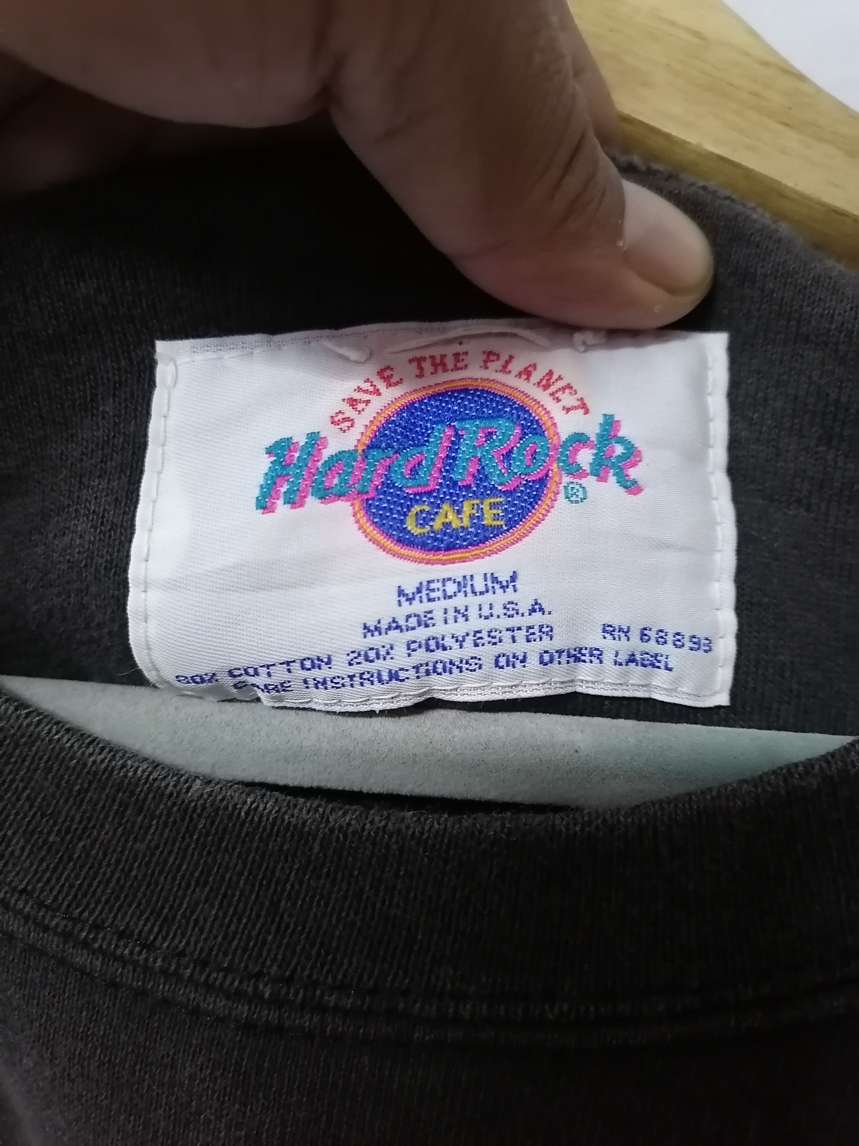 Hard Rock Cafe Vintage Hard Rock Cafe 'Save The Planet Honolulu' Sweatshirt Size US M / EU 48-50 / 2 - 5 Thumbnail