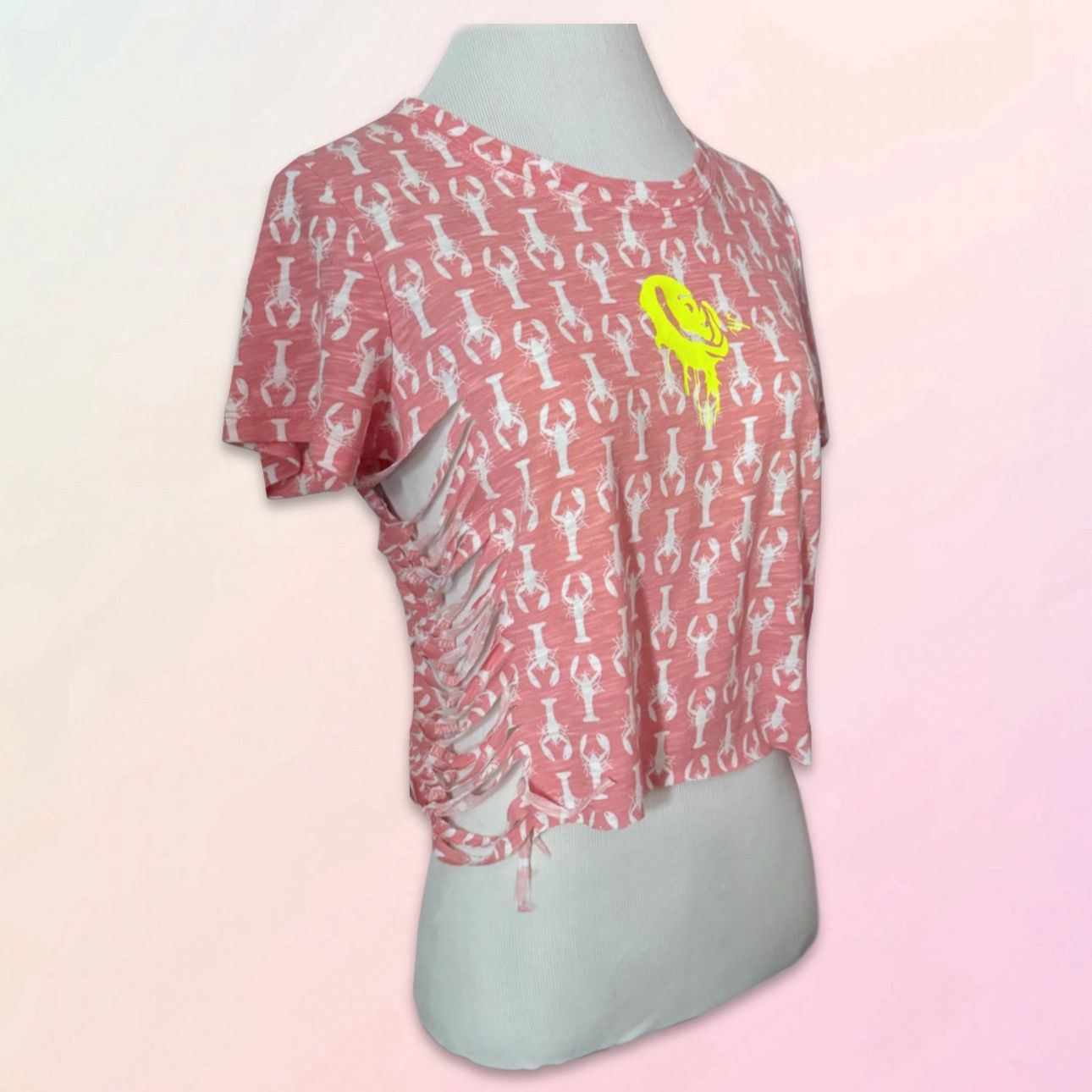 Aeropostale AERO, Reworked, Coral, Lobster Graphic, Cropped Baby Tee Size XS / US 0-2 / IT 36-38 - 1 Thumbnail