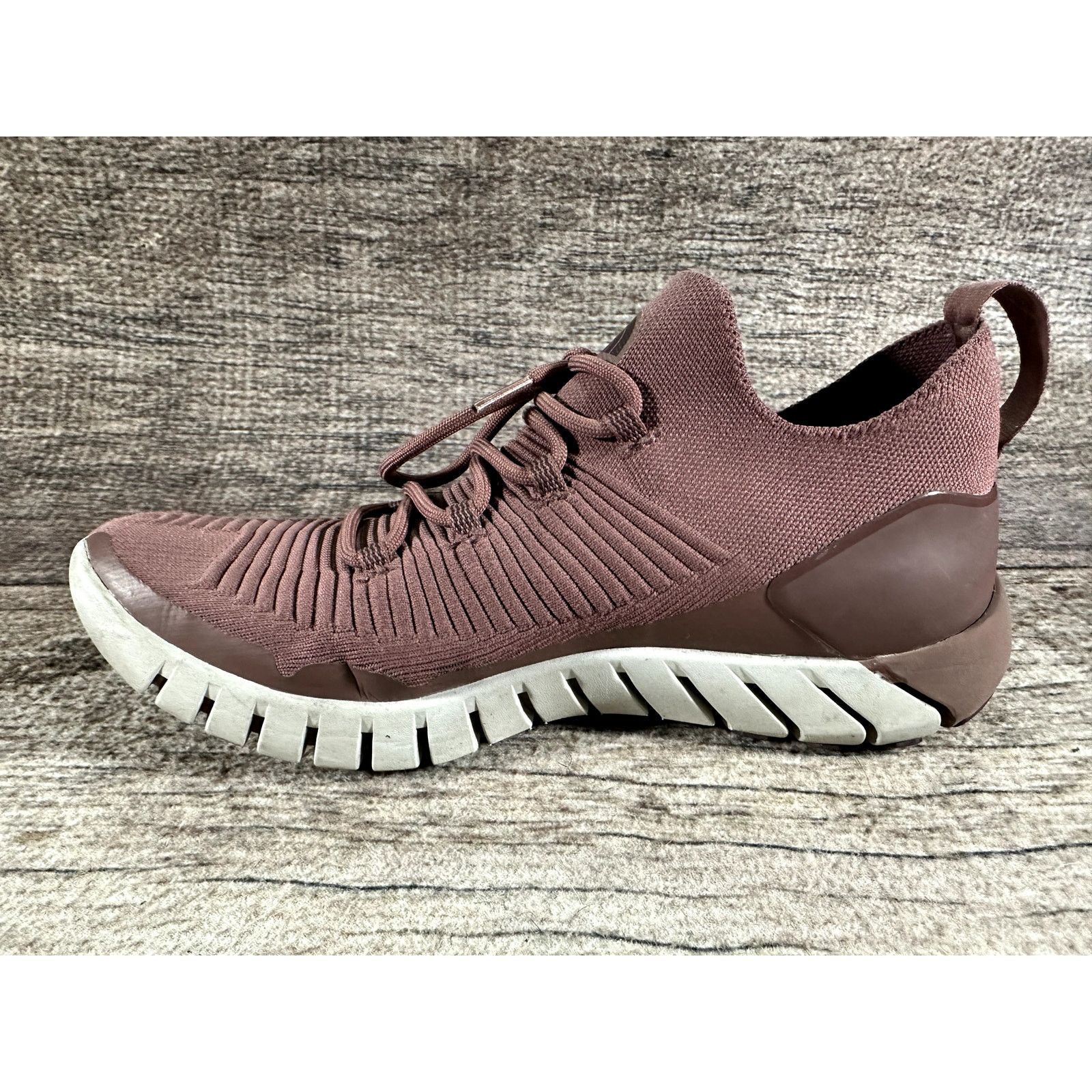 The North Face North Face Oscillate Womens Trail Running Shoes 10 NF0A46c4 Size US 10 / IT 40 - 6 Thumbnail