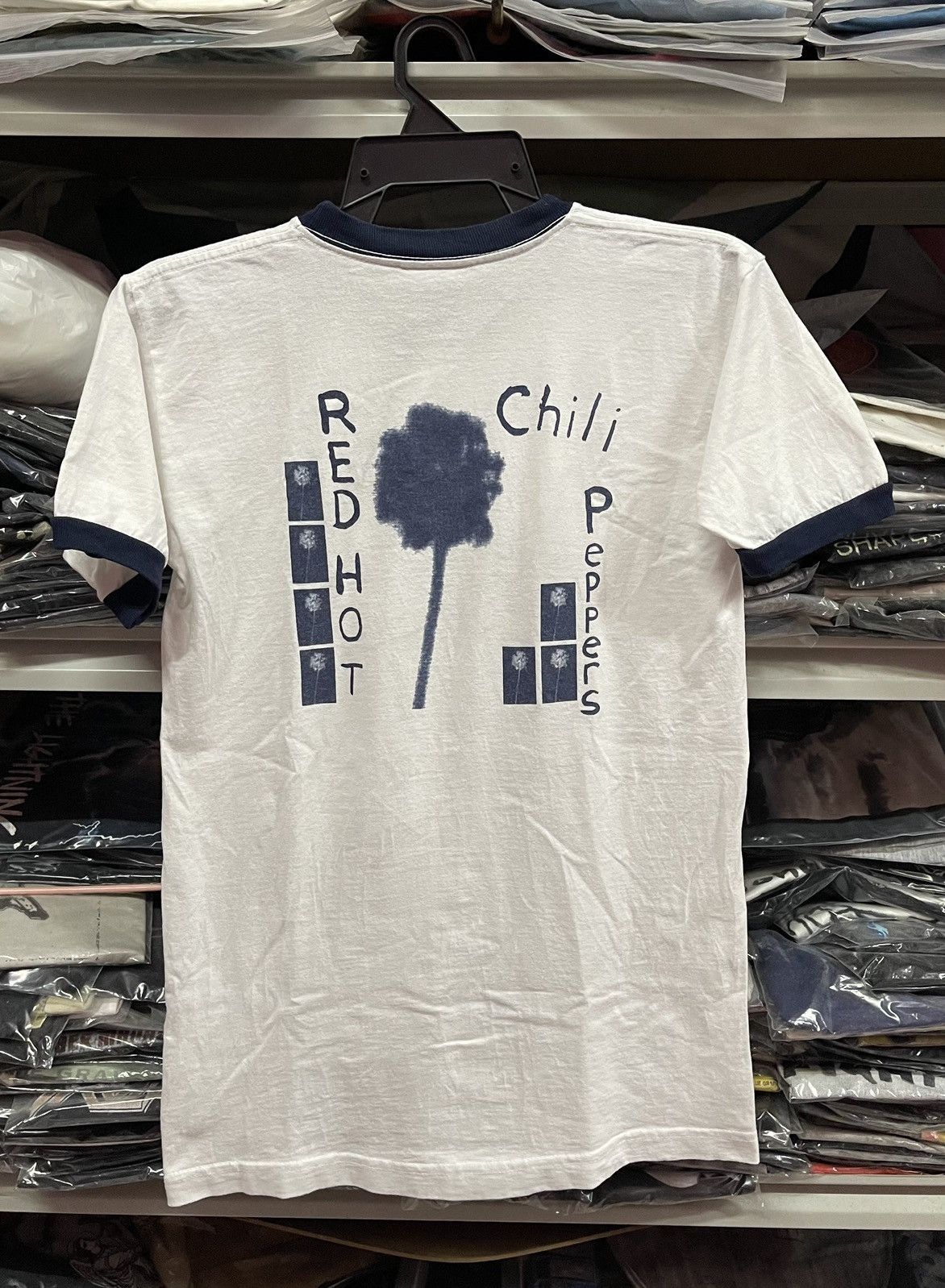 Band Tees × Vintage Vintage Y2K Red Hot Chili Peppers Very Rare🔥🔥🔥 Size US S / EU 44-46 / 1 - 7 Thumbnail