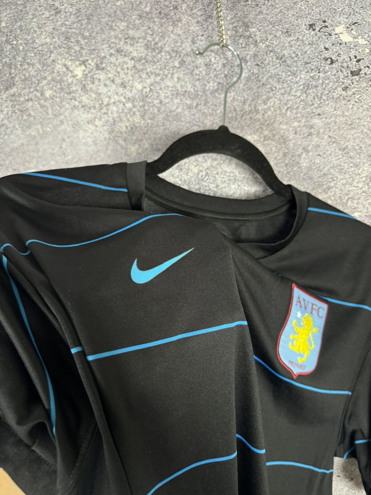 Nike × Vintage Vintage Aston Villa 2007 Nike Training Pre-Match Jersey Size US L / EU 52-54 / 3 - 7 Thumbnail